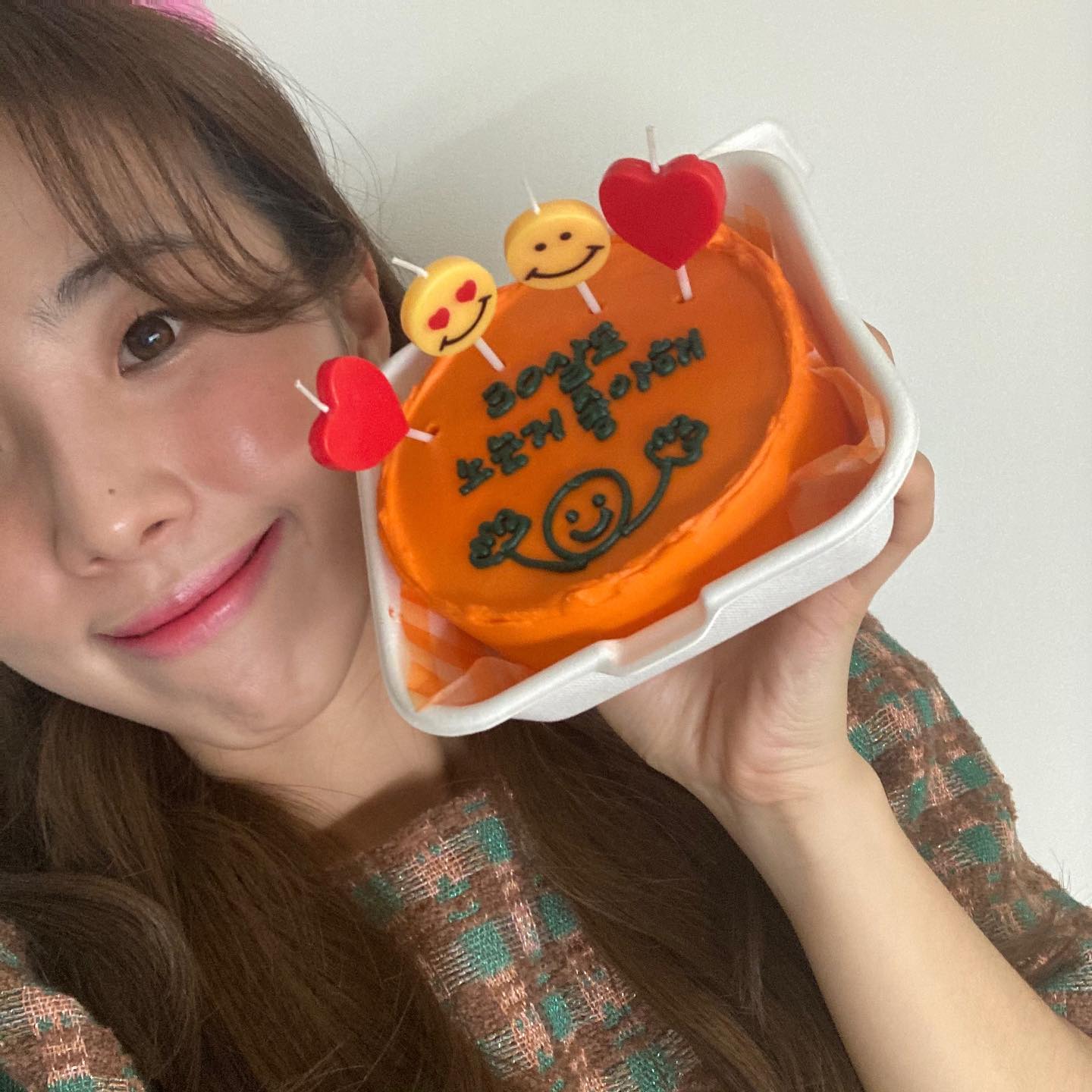 ae__rrri 생일에 서프라이즈 파티 준비하면서🥳
추억 기록 남기기💕💓💕💗그리고 햅삐 크리스마스🎄🖤❤️