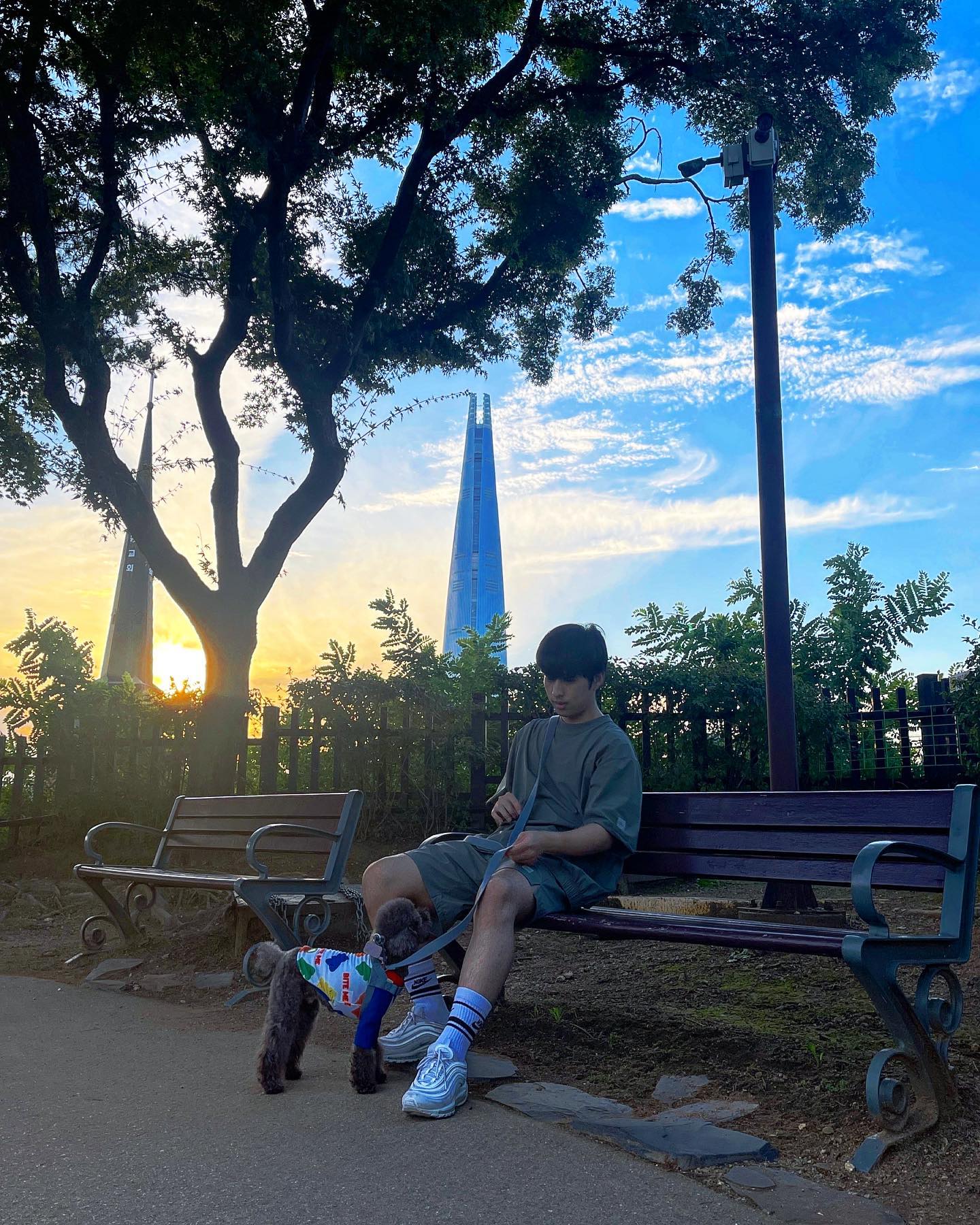 💙아빠랑 라온이랑🤎
이사오고 집 앞 산책하기 너뮤너뮤 좋댜~!