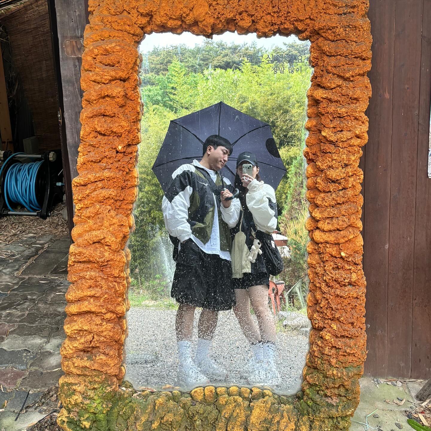 📸
생일자 누구야누구야
h_sun2e 
you_forest0509 에서
⠀
⠀
⠀
⠀
⠀
#너와숲 #너와숲카페 #구미카페 #구미한옥카페 #카페스타그램 #구미핫플 #나이키 #나이키커플 #나이키커플룩 #나이키바람막이 #나이키바람막이자켓 #나이키매니아 #나매 #나이키사카이 #나이키사카이베이퍼와플 #사카이베이퍼와플 #데일리코디 #시밀러룩 #커플시밀러룩 #커플룩 #좋아요 #소통 #패션계정 #패션스타그램 #패션계정소통