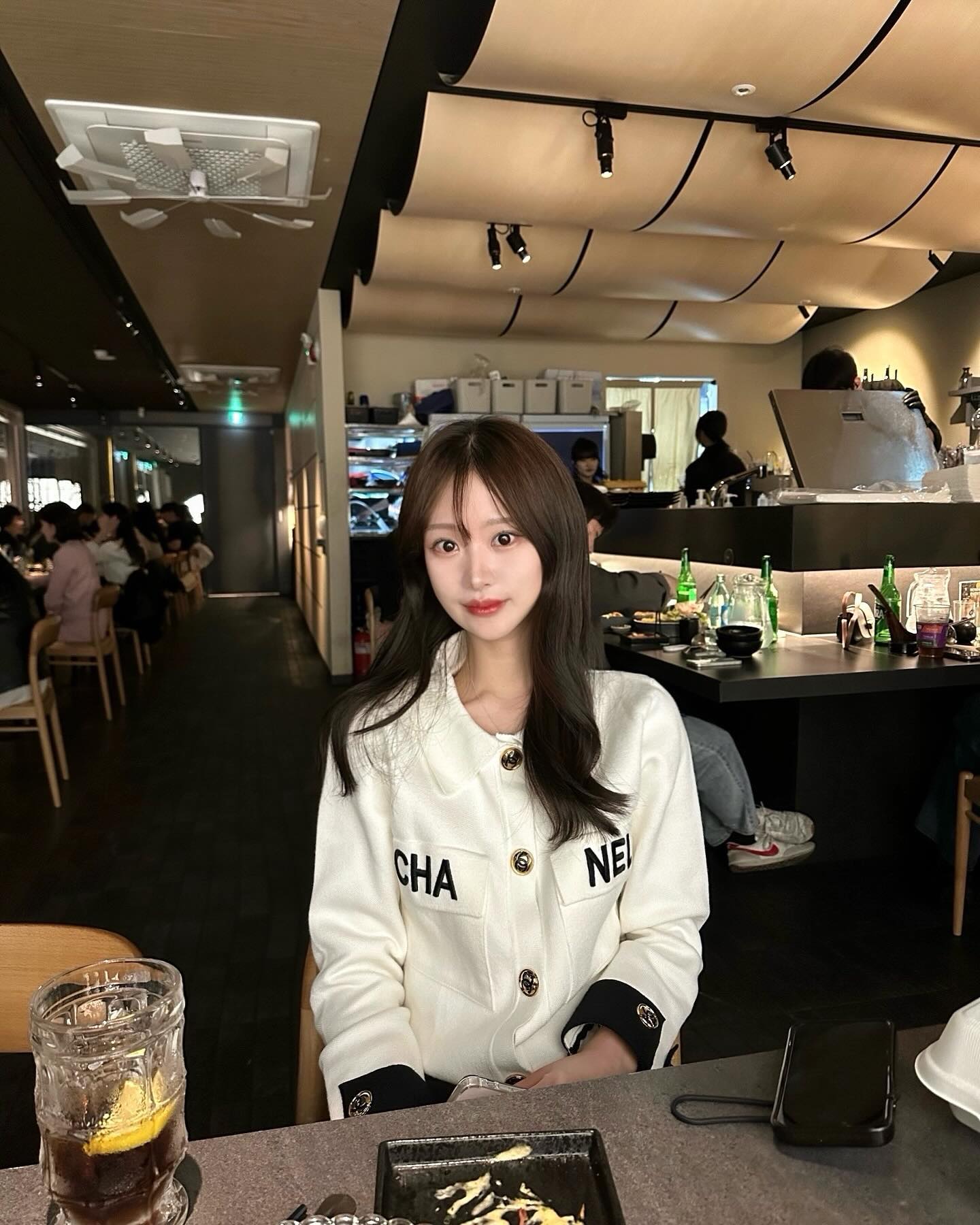 벚꽃은 내년에... 🌺💨🖤
