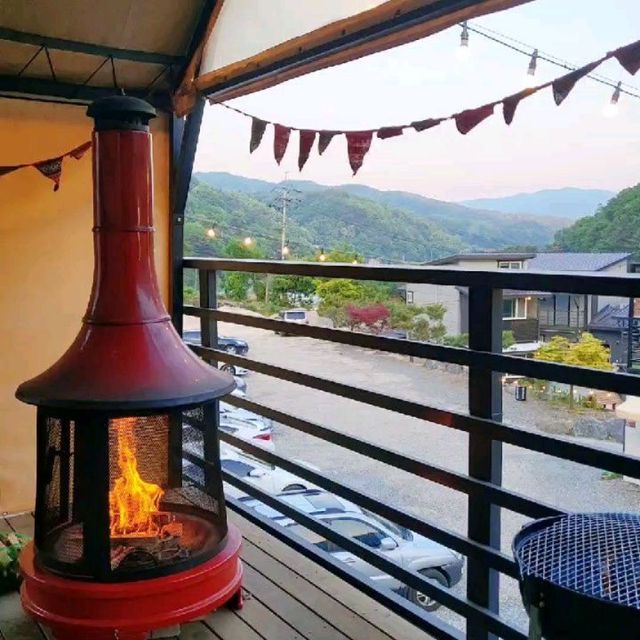 𝒔𝒐𝒏𝒈 𝒍𝒆𝒆 ☺︎︎ on Instagram: "#협찬 캠핑을 너무 가보고 싶었지만 도전은 못하고, 좋은 기회에 글램핑 펜션 이벤트에 당첨되서 다녀왔는데 정말 이렇게 깨끗하고 깔끔한곳은 진