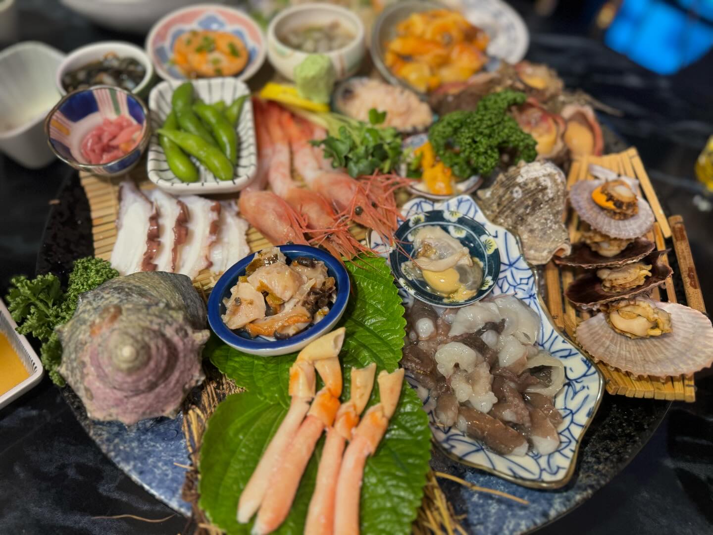 먹느라 사진은 다 찍지도 못함 ㅋㅋ
너무 맛있었다❤️

#횟집 #맛집추천 #먹는데진심 #여의도맛집 #여의도마케집 #마케집 #저녁메뉴추천