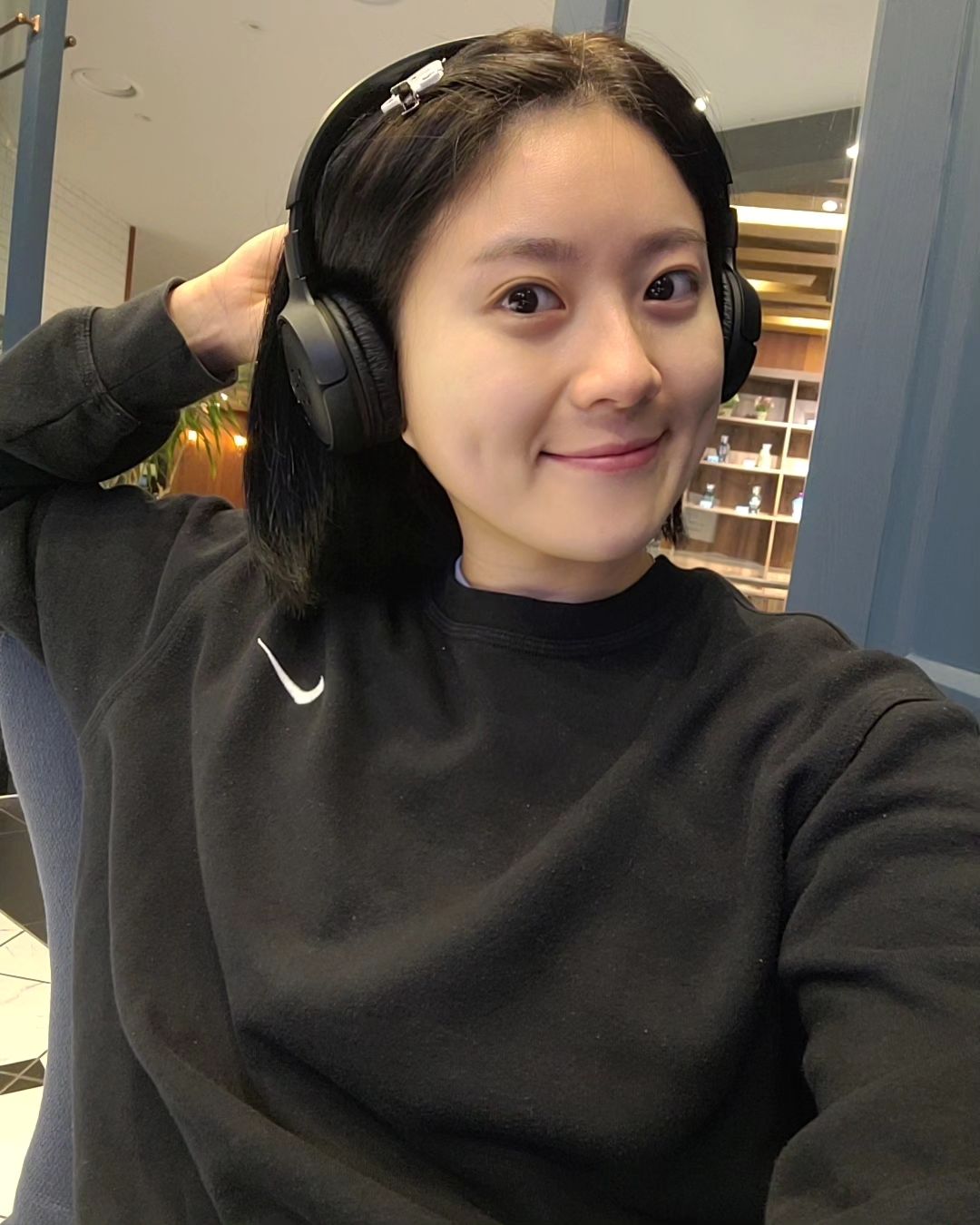갓생살기 31일차
✔️그룹피티 완료
✔️범블리에게 줄 도시락 완료
✔️편지쓰기 완료

➖️성준님 후기 받으면 블로그 쓰기
➖️유튜브 편집 중
➖️8시30분 업로드 예약
➖️자기 전 독서

이번 주말은 범블리에게 줄 편지도 쓰고 김밥도 만들고 사랑 가득하게 보낼 예정!
평일엔 최선을 다해 일하고 주말엔 최선을 다해 사랑하고 모든 순간에 감사하며 하루를 보내고 있다
아직 내게 남아있는 부정적인 생각은 앞으로 채워지는 긍정적인 생각들로 인해 다 흘러넘쳐 나가서 좋은 생각으로 채워지길 바란다

좋은 사람이 되려 노력하면
좋은 사람이 나타난다고 한다

또 좋은 생각은 좋은 기회를 만들어줄것이며
그 기회를 놓치지 않기위해 끊임없이 최선을 다하는 하루를 살아야지

#트레이너 #갓생살기 #mz같나요 #꼰대같나요
