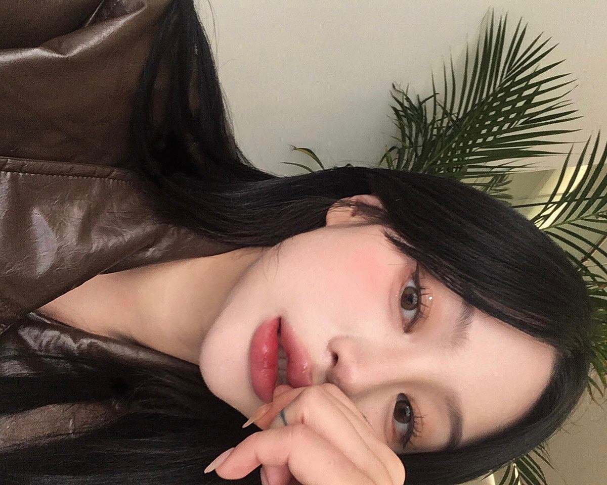 -.-
