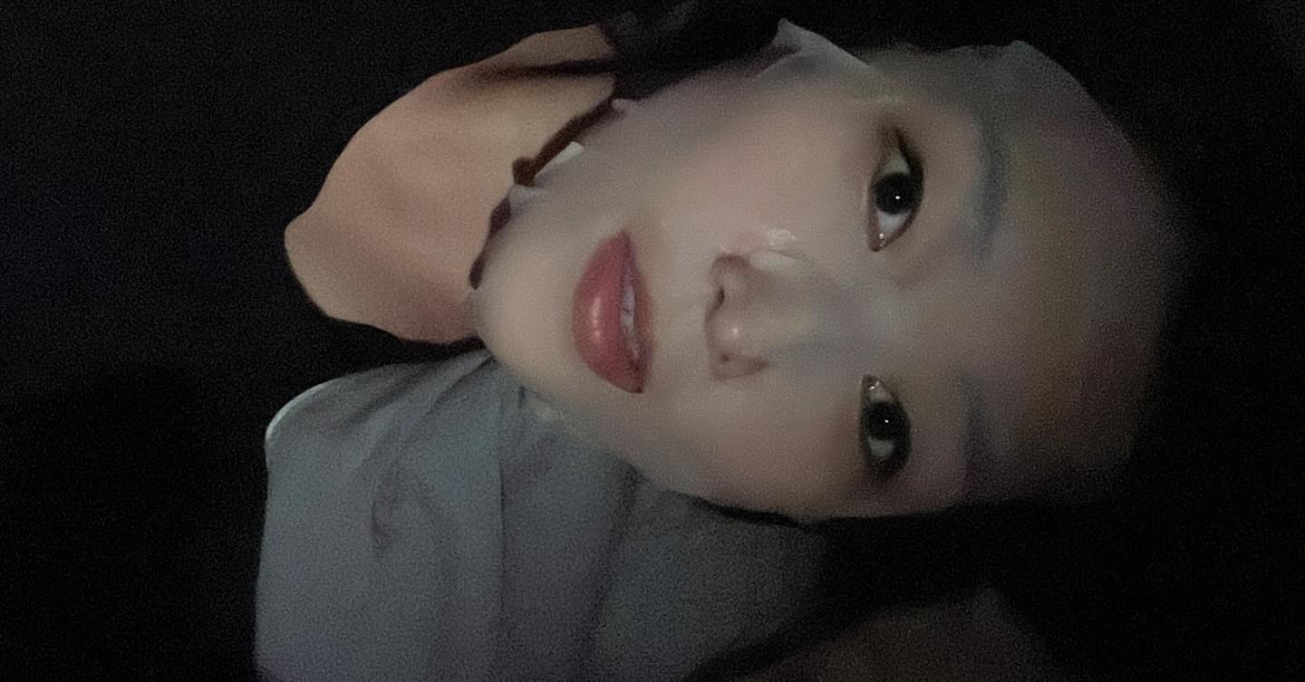 팩하고 딸랑구랑 사진찍었는데
핸드폰이.. 딸얼굴로 떨어졌다..ㅡ.ㅡ 
미끄러써 ㅜ
딸이 울다 잠들었다 ㅠㅠ
미안 .... 해 
너가 오랜만에 찍고 싶어했는데
핸드폰 모서리로 찍었네... 하....
아픈 추억 사진 추가요 🫣

#모녀 #팩 #피부에양보하세요 
#massage #분당 #주부 #일상기록 
#사랑해 #이영지