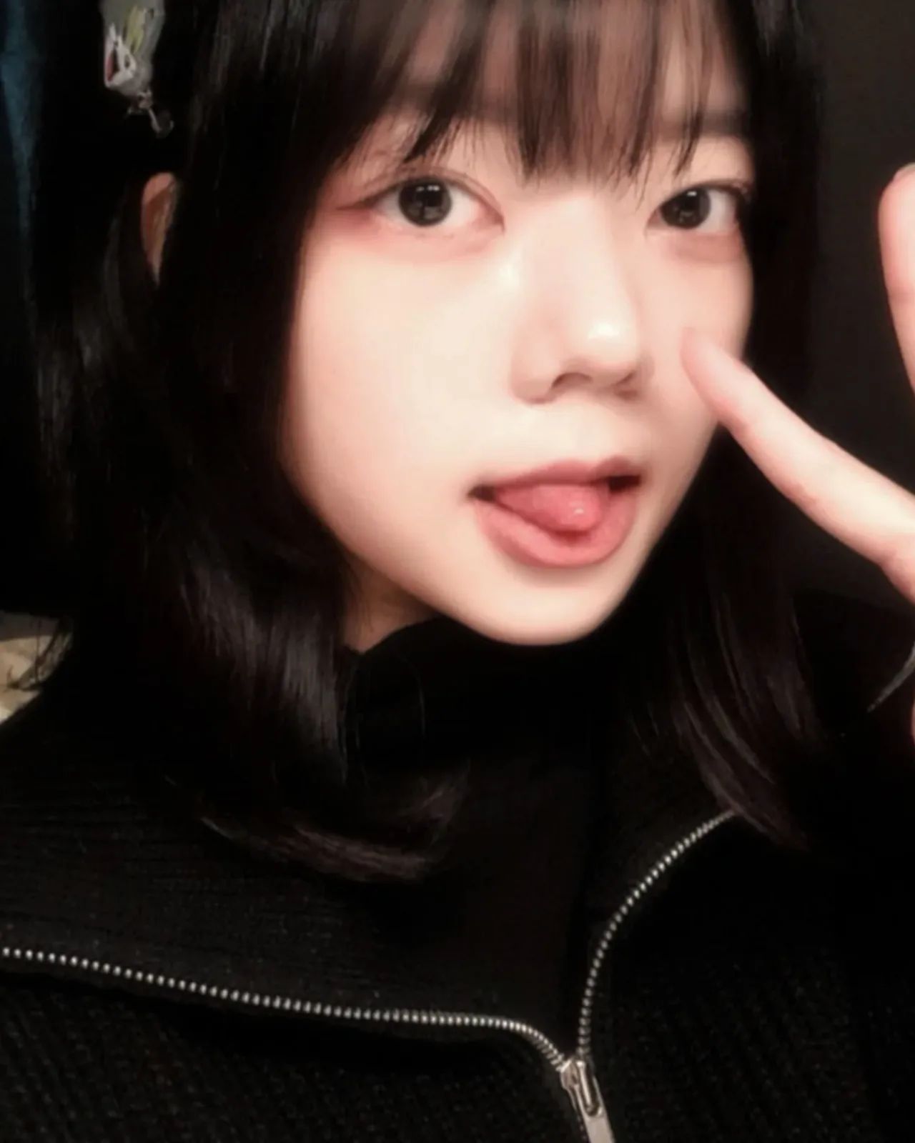 🐱✌🏻

의류매장 매니저로 일하고 있어요!

아무래도 전공이 패션이다 보니 재밌게
배우고 있는 중입니다 ~.~

오픈부터 마감/ 온오프라인 판매/ 디자인 담당
언제든지 놀러 오세요❕️💗