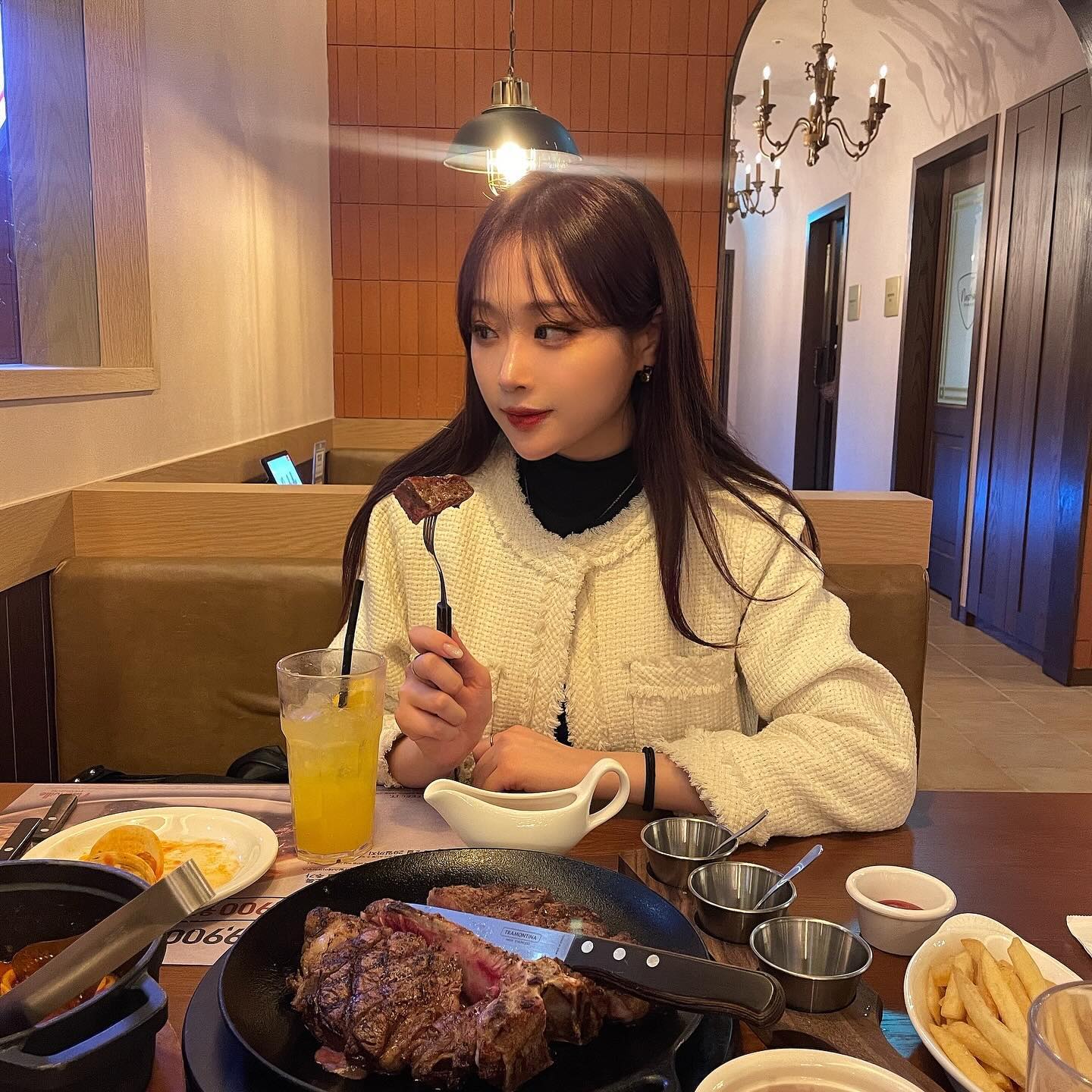 설연휴 시작 🩷 다들 새해 복 많이 받기 ~ 🫶🏻 
4.5.6. 본의 아니게 줄줄이 칼질하게 된 썰 푼다.txt

#설날 #연휴 #새해 #100일 #2024