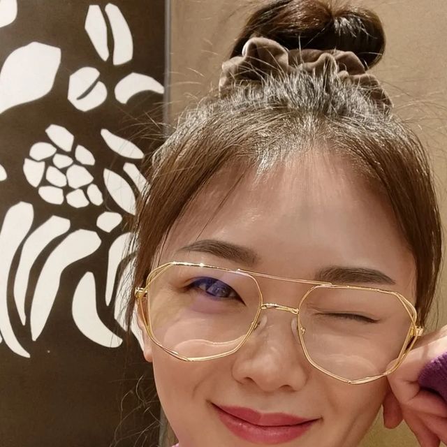  정슐랭 ⁑ 집밥⋆맛집⋆캠핑⋆뷰티 on Instagram: "⠀⠀⠀⠀⠀⠀⠀⠀⠀⠀⠀⠀⠀⠀
⠀⠀⠀⠀⠀⠀⠀⠀⠀⠀⠀⠀⠀⠀ 
주말에 신랑이랑 스타필드 데이트🫶
이런날은 꾸안꾸지💜
⠀⠀⠀ ⠀⠀ 
내가 애정하는
감각적이고 유니크한 잇템!
#포아쉑 #포아쉑안경 #포아쉑지니어스
⠀⠀⠀⠀⠀⠀⠀⠀⠀⠀⠀⠀⠀⠀
⠀⠀⠀⠀⠀⠀⠀⠀⠀⠀⠀⠀⠀⠀ 
#정슐랭_연희동
#안경맛집#선글라스맛집#연희안경
@forartssake_korea_seoul
@sungjinlew⠀⠀⠀⠀⠀⠀⠀⠀⠀⠀⠀⠀⠀⠀
⠀⠀⠀⠀⠀⠀⠀⠀⠀⠀⠀⠀⠀⠀"