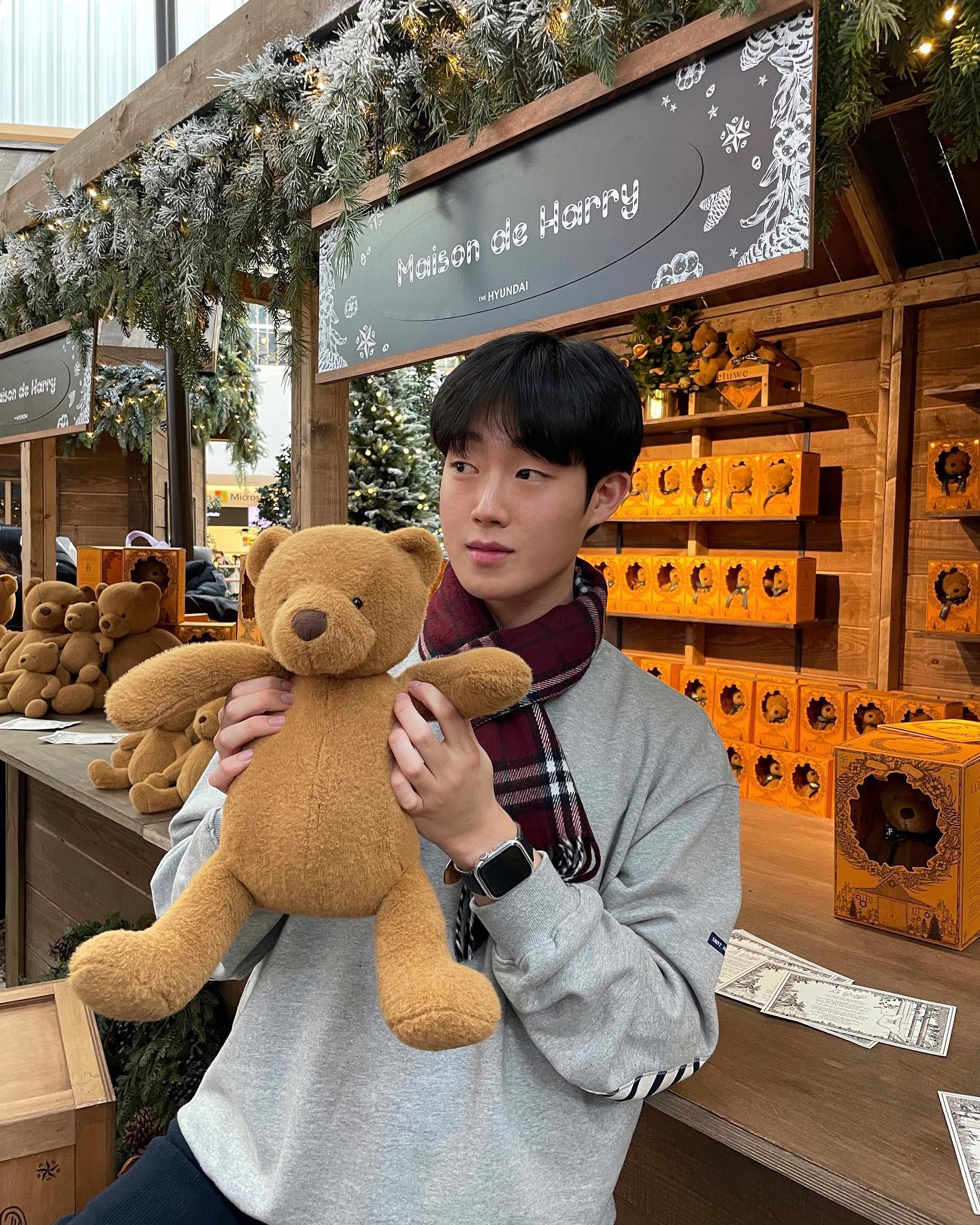 표정 왜 저래 ㅡㅡ