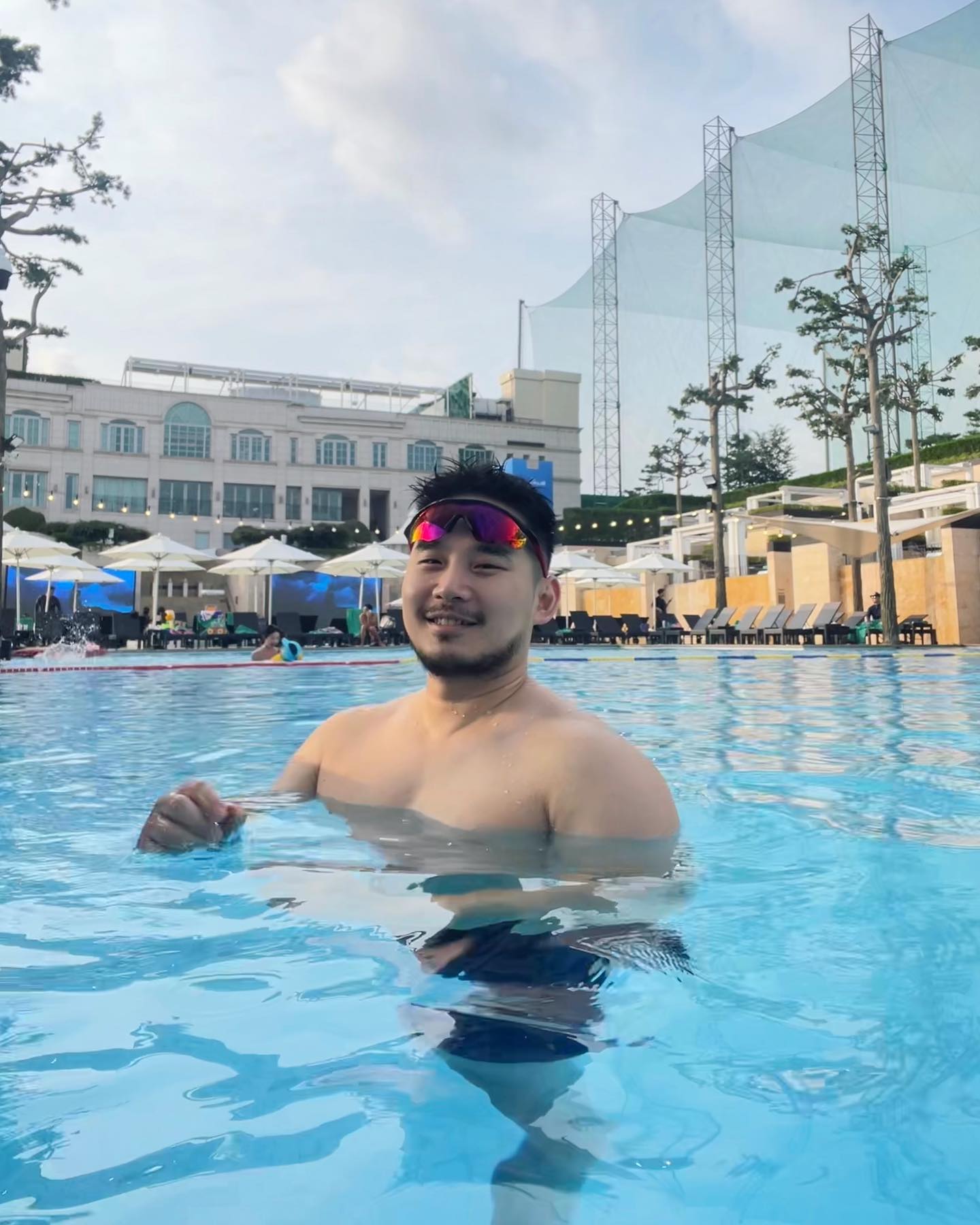 요즘 너무너무 더워요! 🫠
So hot in Korea! 
#반얀트리 #banyantreeseoul banyantree_seoul #korea #seoul #korean