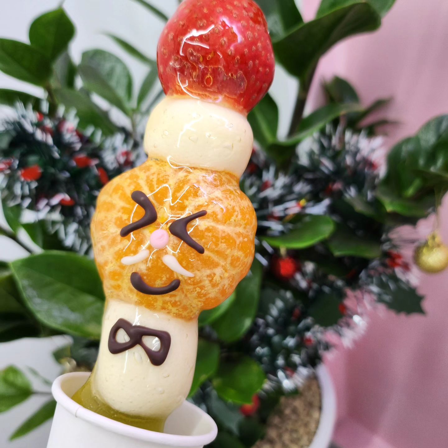 MERRY CHRISTMAS🎄

처음 맛본 산타탕후루🎅

크리스마스엔 탕후루지♡

#협찬 #통통탕후루 #서대문구탕후루 #서대문탕후루 #산타탕후루🎅🏻🍡 #메리크리스마스🎄