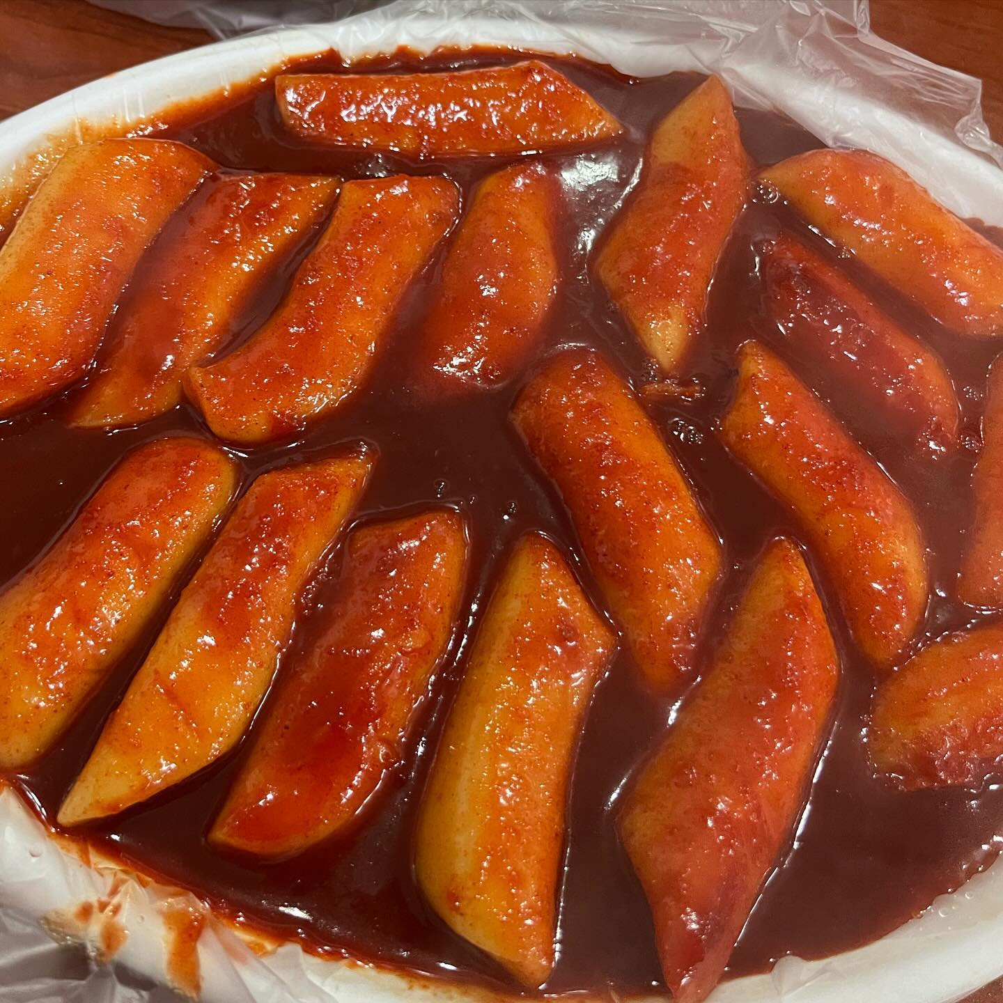 고물가 시대에 떡볶이가 3000원?! 쌀떡 밀떡파 대통합 가능, 줄서서먹는 <마포원조떡볶이> 밀떡인듯 쌀떡인듯 통통~한데 쫜~득한 식감이 예술🔥 진짜 꼭 먹어보세요 백종원3대천왕에도 출연한 찐맛집 <저장필수>

🔥신라면보다 살짝 매워서 김밥, 순대 등 사이드 주문 추천✅

📝가격 
김밥, 떡볶이, 순대 3000원
오뎅 3개 1000원
 
#노또인증 ⭐️⭐️⭐️⭐️⭐️

#마포맛집 #마포역맛집 #서울떡볶이맛집 #마포떡볶이 #마포원조떡볶이