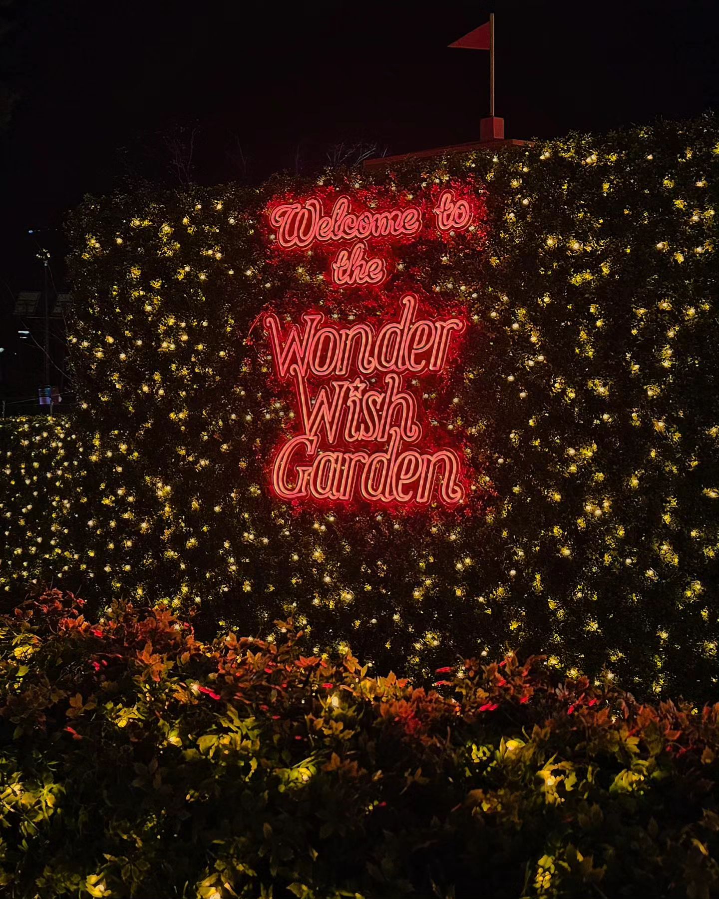 Wonder Wish Garden 🎄
□ 23.11.10 - 24.02.12 / 10:00 - 23:00
■ 평일 21:00 - / 주말 21:30 - 추천
□ 롯데월드타워 & 몰 3만원 이상 구매시 회전목마 탑승 가능