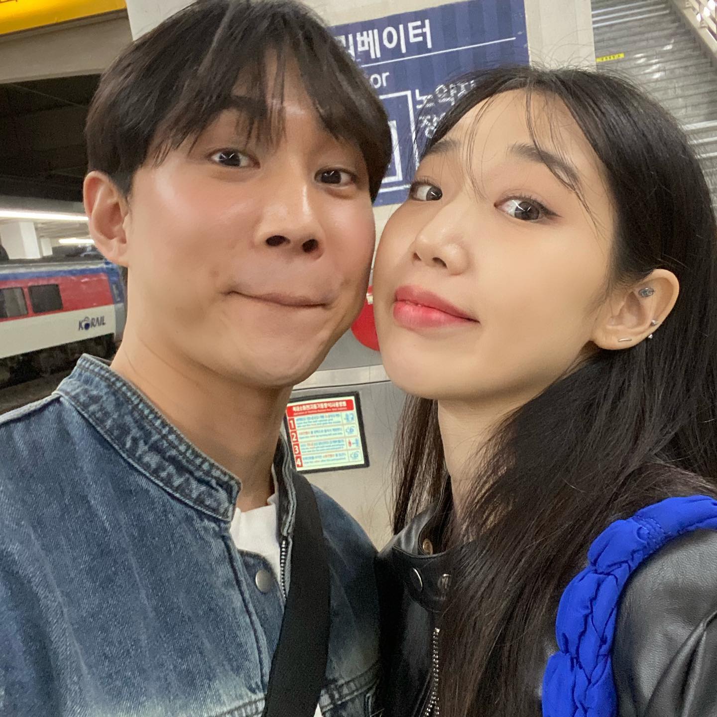 울 오빠 얼굴이 너무 작아🥲