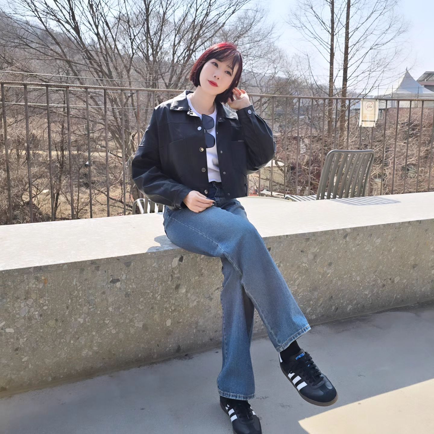 💜 날씨가 맑아서 광합성하러 꾸안꾸룩으로 잠시 외출했어요. ⠀
⠀
모두들 맛점 하셨나요? 점심때 잠시 산책하시고 햇살받으며 광합성하시구 오후 근무 퐈이팅하세요!❤️
⠀
⠀
⠀

⠀
⠀
#봄코디 #여자데일리룩 #데일리코디 #꾸안꾸룩 #러블리코디 #러블리룩 #페미닌룩 #꾸안꾸 #패션뷰티 #ootd #오오티디 #데일리룩코디 #패션계정맞팔 #선팔하면맞팔 #선팔맞팔 #주말코디 #데이트룩 #패션계정 #패션맞팔 #패션스타일 #패션코디 #옷스타그램⠀
⠀
#투표합시다! ⠀