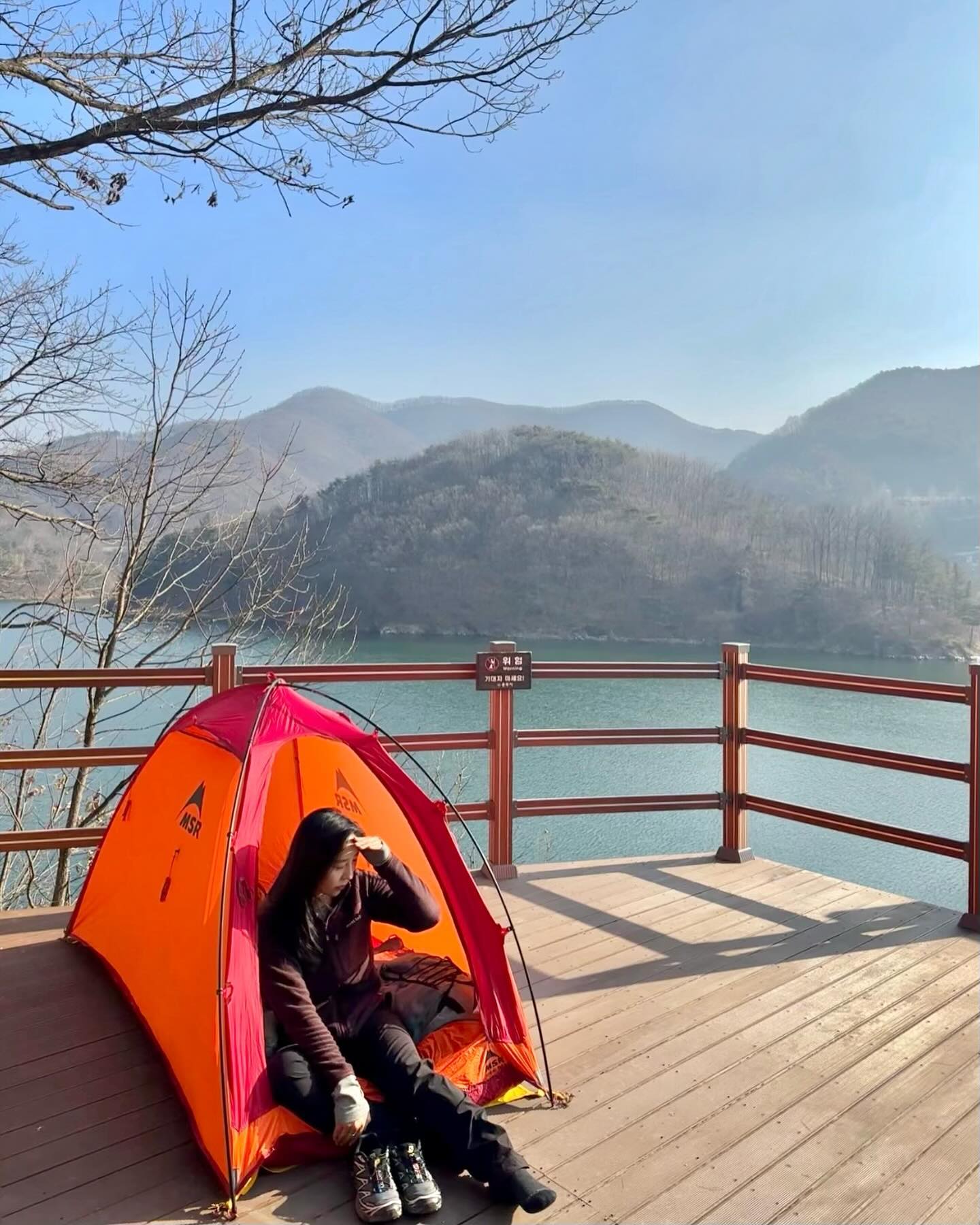 #⛺️ 

충주호 찍먹~
또 잊지못할 추억 하나 저장~
다사다난은 날위해 존재하는 말인가.
┌|_ _|┘♪└|-.-|┐♪┌|^.^|┘♪

,
,
,
,
,
,
,
,
,
,
#🏕