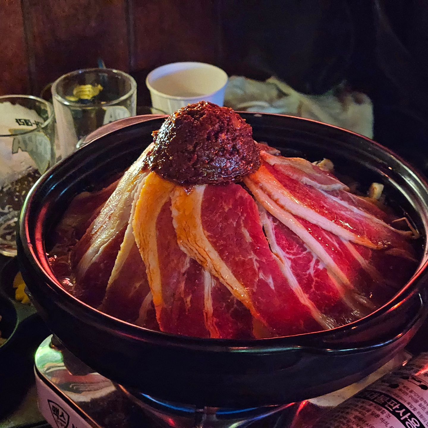 용용죽겠지 용용

#동래맛집 #동래술집 #동래핫플 #용용선생동래점 #동래의홍콩