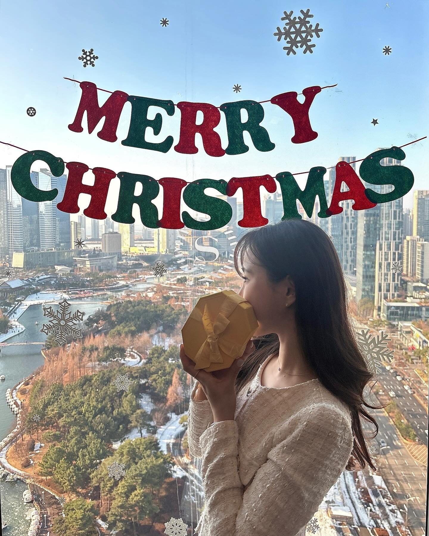 Happy Christmas 🎄❤️

쨈박사 전구아트 최고구요! 루돌프 suture 진짜 힘드러ㄸㅏ..^_^