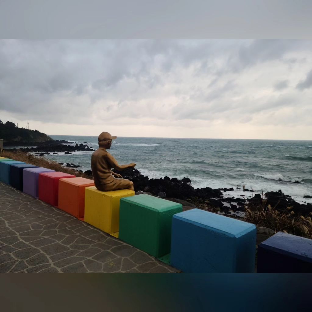 제주도 여행1일차ㅋㅋ
우박도 많이 맞고  찬바람도 많이 맞고 했지만 제주도 오길 잘했다고 생각한다ㅋㅋㅋ

#제주도여행 #제주도혼자여행 #도두동무지개해안도로 #도두봉키세스존 #세화해변 #카페한라산 #하양말등대 #빨간말등대 #생각정리