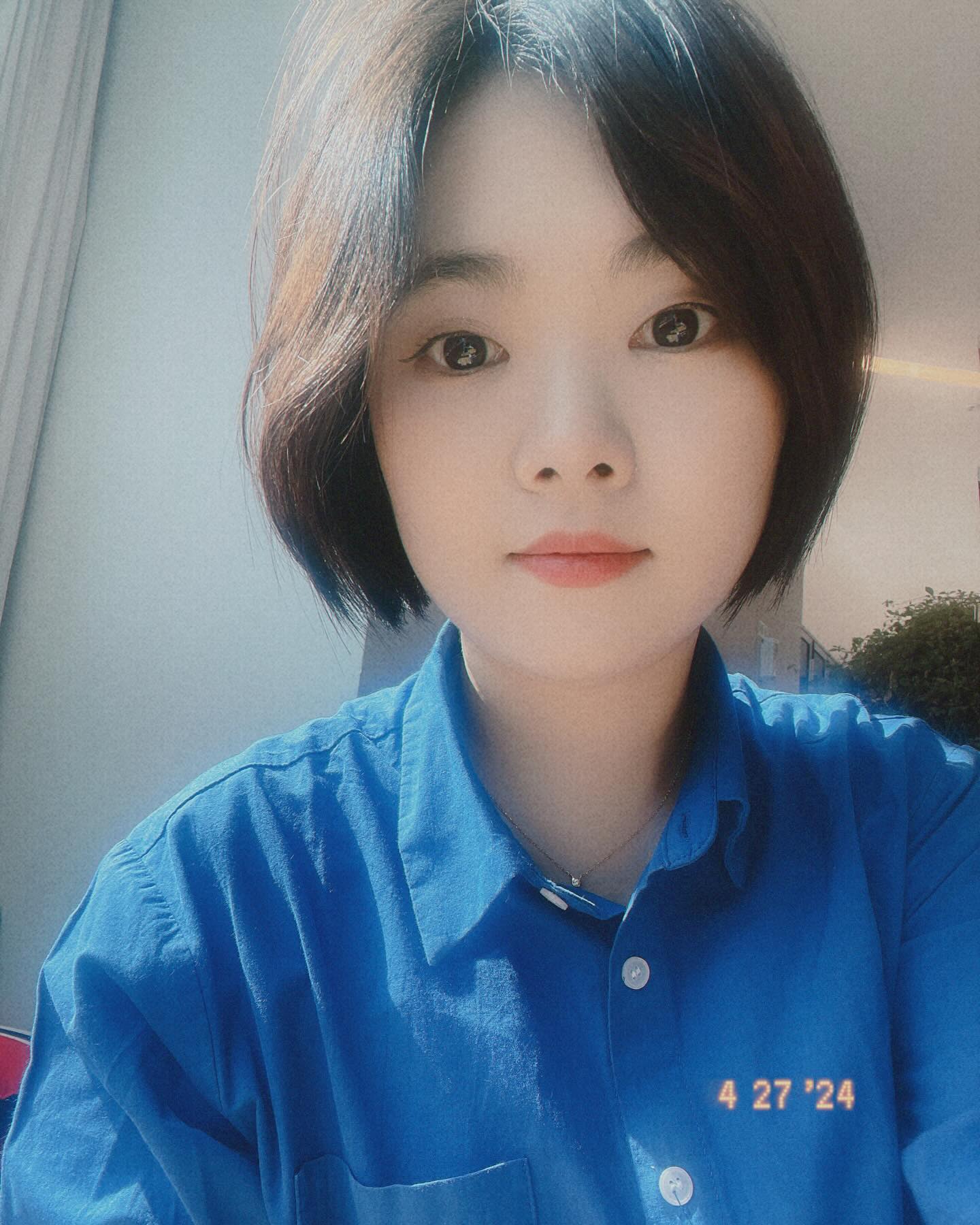 머리카락을,,잘랐눈디…
다들 어디까지 자를거냐고 아니 깎을거냐고(?) 하는 말
오백번은 들은날🤔
이와중에 #에그베네딕트 또 생각난당❤️👀#
#태슬컷#태슬펌