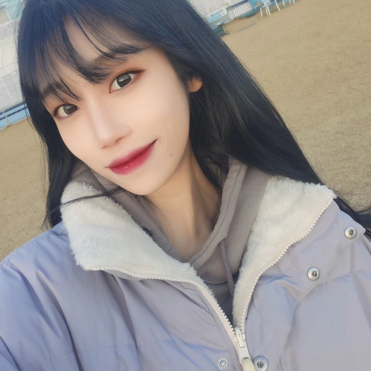 서울오면 좋은점 

반장문이 맛있는거 사줌
퇴근하면 반장문 즉흥으로 볼 수 있음
반장문이 고기 구워줌
반장문이 생선 뼈 발라줌 
반장문이 닭발 뼈 발라줌 

돼지런한 생활 스따뚜,,,, 🐷