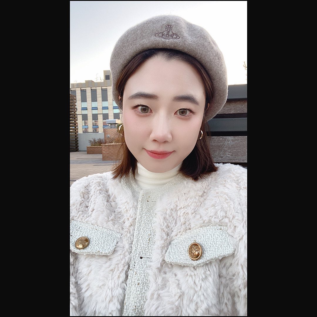추울땐 모다? 소주로 몸 녹이기🧃
.
.
#일상 #일상스타그램 #오늘 #데일리 #데일리그램 #일상기록 #인스타일상 #life4life #일기 #daily #instadaily #instagood #소통 #좋아요 #선팔 #맞팔 #팔로우 #일상그램 #사진스타그램 #데일리스타그램 #일기장 #일기그램 #하루일과 #그냥 #love #happy #followme #좋반