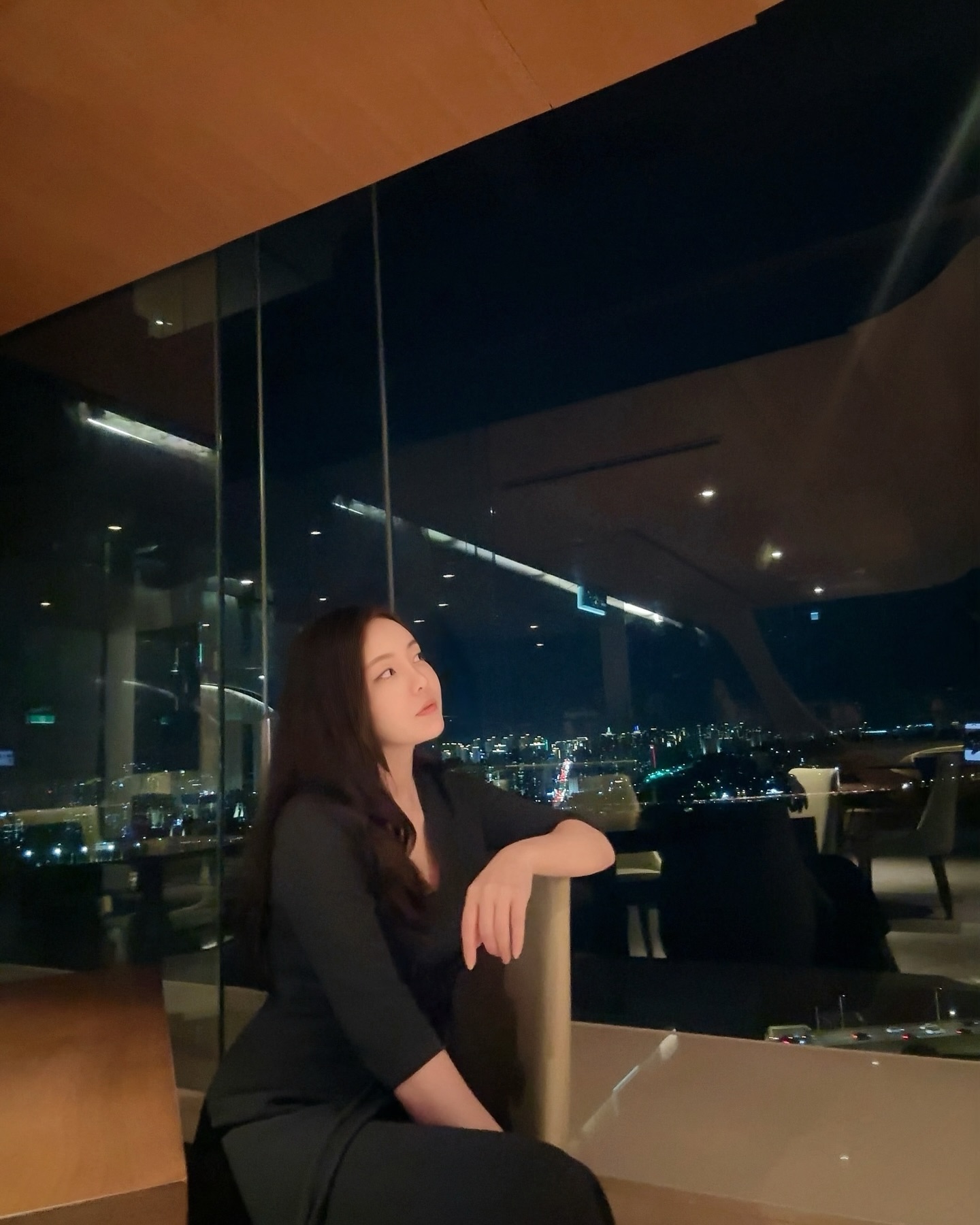 With 윤하

#actor #model #daily #asiangirl #연기 #모델 #배우 #힐링 #일상그램 #셀카 #셀피 #셀스타그램 #일상 #일상스타그램 #친구 #베프 #우정 #우정스타그램 #친구스타그램 #호캉스 #그랜드워커힐서울 #그랜드워커힐호텔