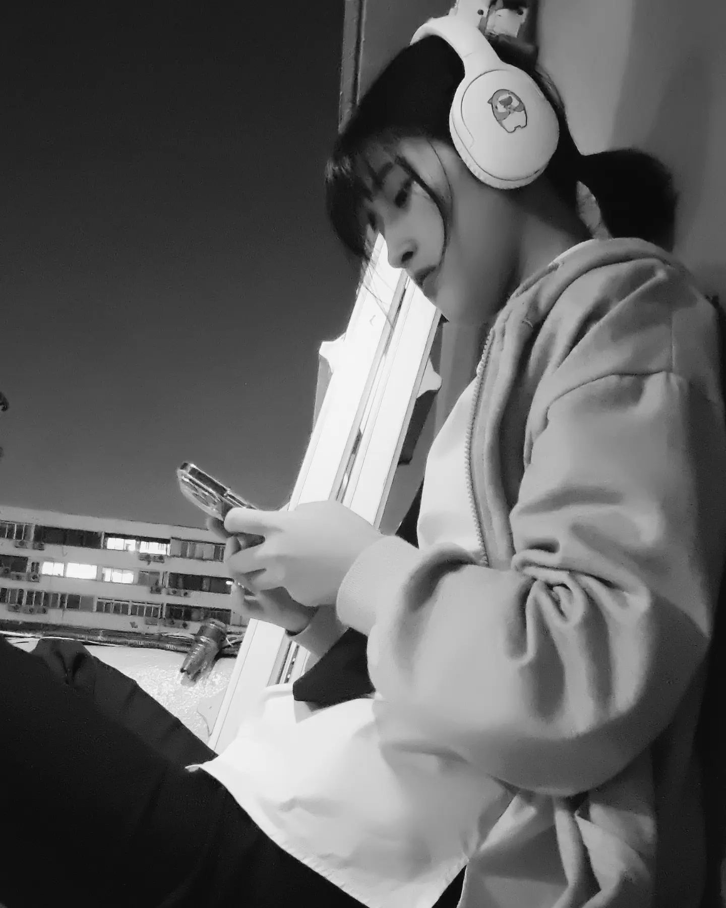 감성사진은 언제나 🖤

#첫줄 #첫줄좋반 #00년생 #23살 #촬영 #촬영장 #촬영중 #사진 #분위기 #셀카 #셀피 #셀스타그램 #얼스타그램 #오늘의훈녀 #배우 #모델 #좋아요 #좋반 #댓글 #팔로우 #선팔 #맞팔 #인친 #협찬 #협찬디엠