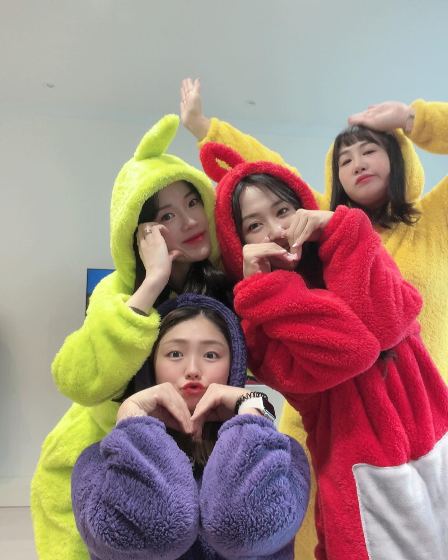 ❤️💛💚💜 

애정하는 나의 그녀들!