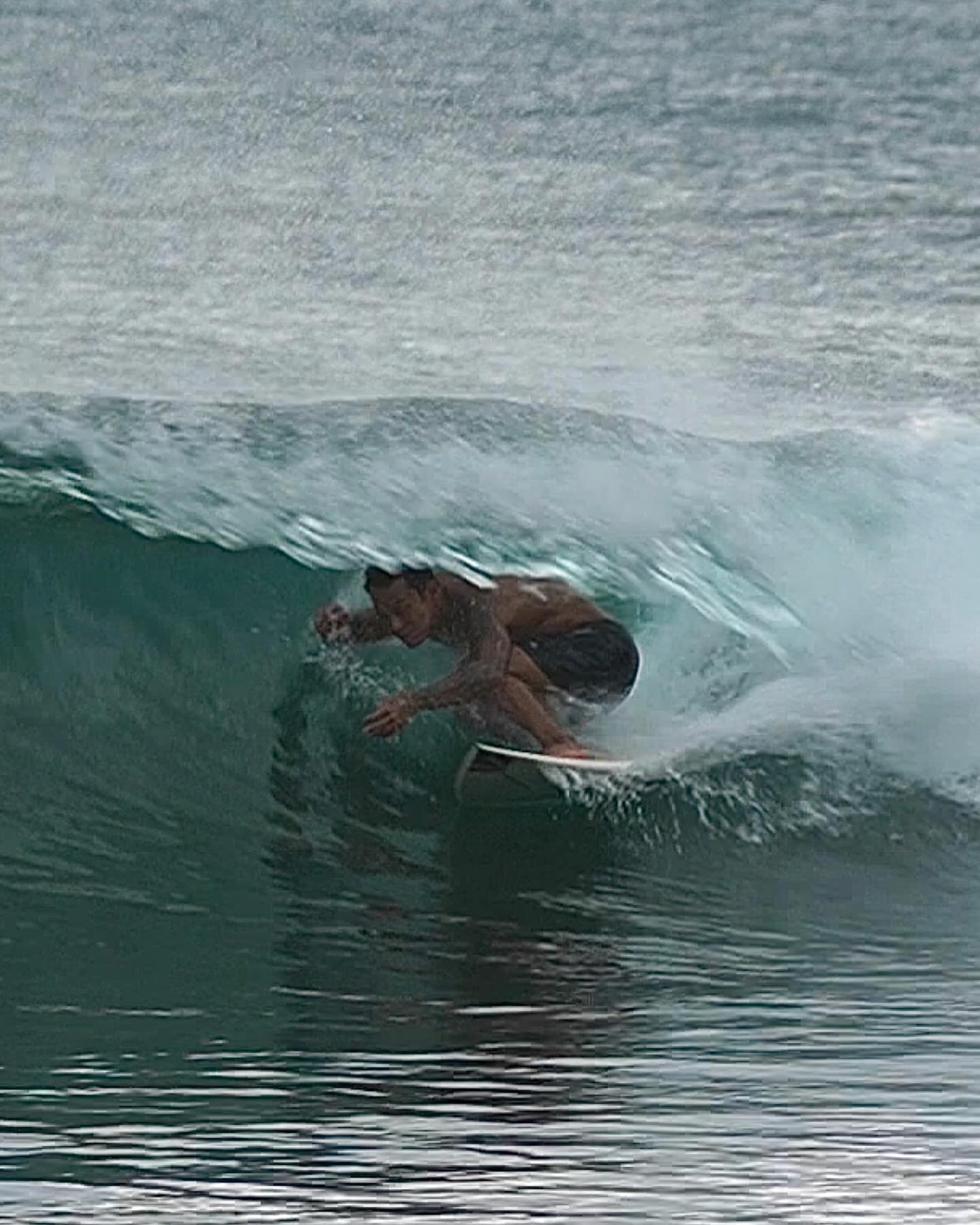 The right
flame_land_surf_board 
sunny_camp_bali_ 
futuremondroow