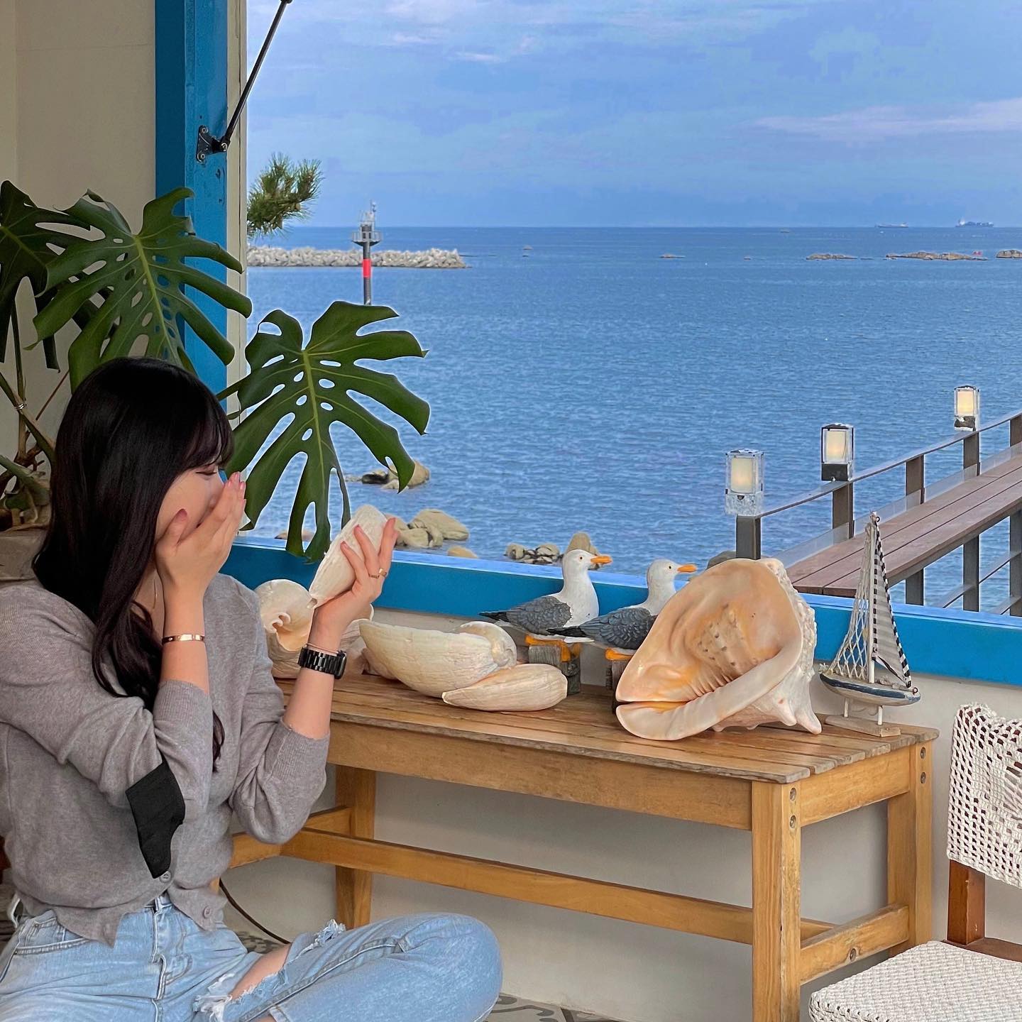 _
마법의 소라고동님 내일 출근을 안해도 될까요?🐚