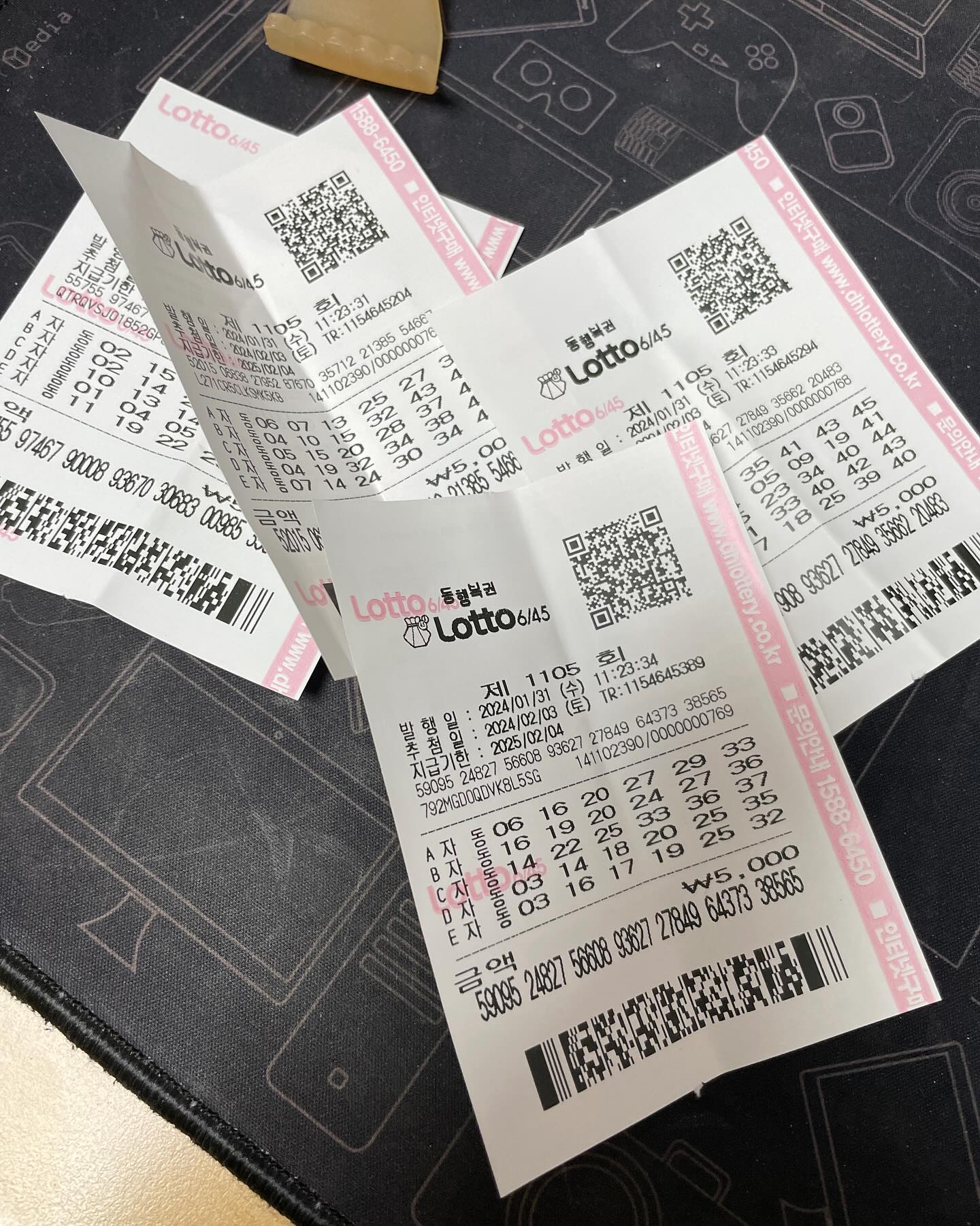 쓰레기 이만원어치. 한 달 후에 또 만들어야지