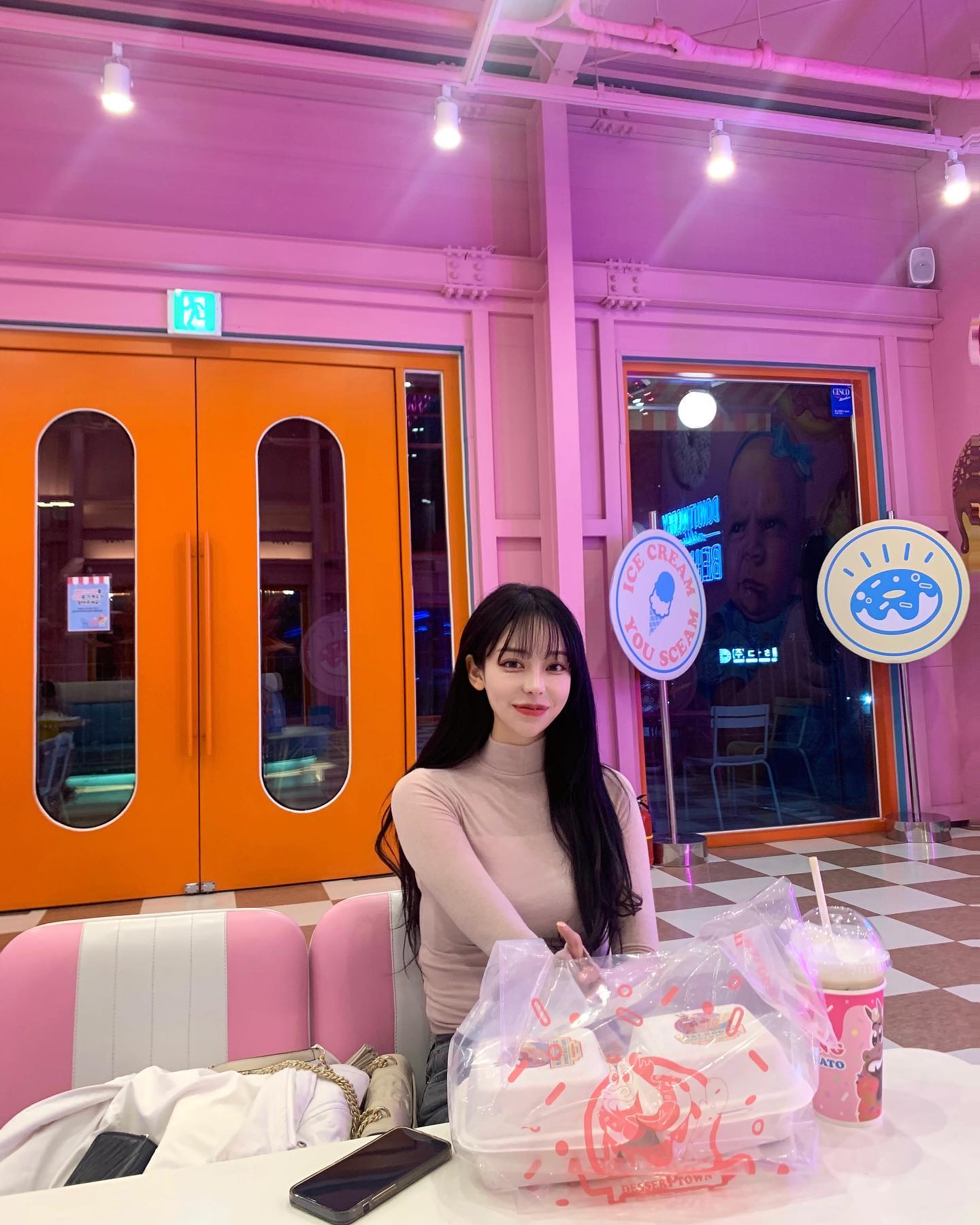 일반카메라 적응이 안되네.. 🤬