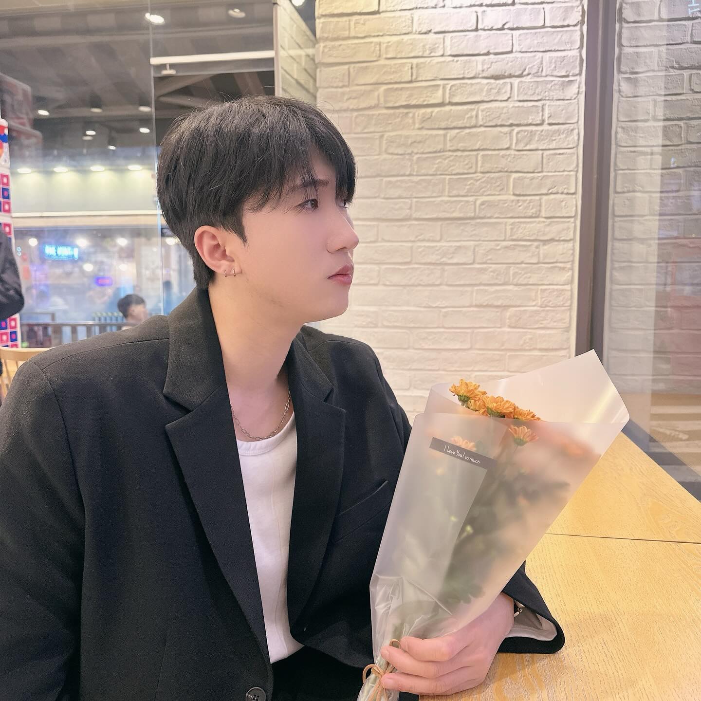 안 좋은 생각

#ootd #오오티디 #korean #model #cafe #lfl #fff #like4like #likeforlike #follow4follow #일상 #소통 #댓글 #인친 #좋아요반사 #선팔 #맞팔 #선팔하면맞팔