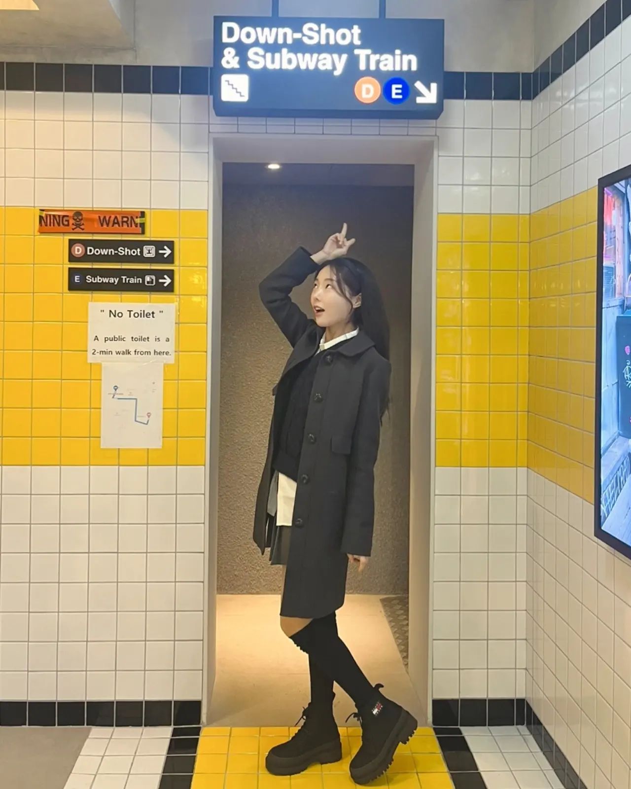 좋은 친구랑 오랜만에 홍대에서 놀기 ➕️ 지하철컨셉 포토부스 #bytp
