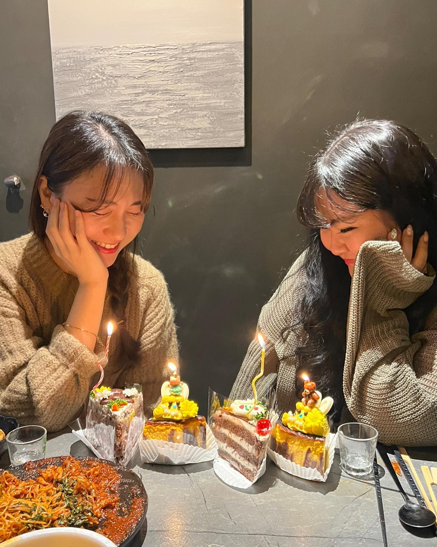 ⠀ 
매번봐두 사랑스러운 살암들과❤️
생일축하해조서 고마오❤️🎂