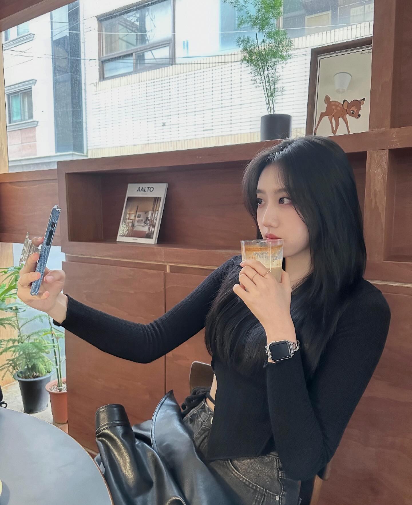 정면에서 봐도 옆에서 봐도 어쩌구,,🦥