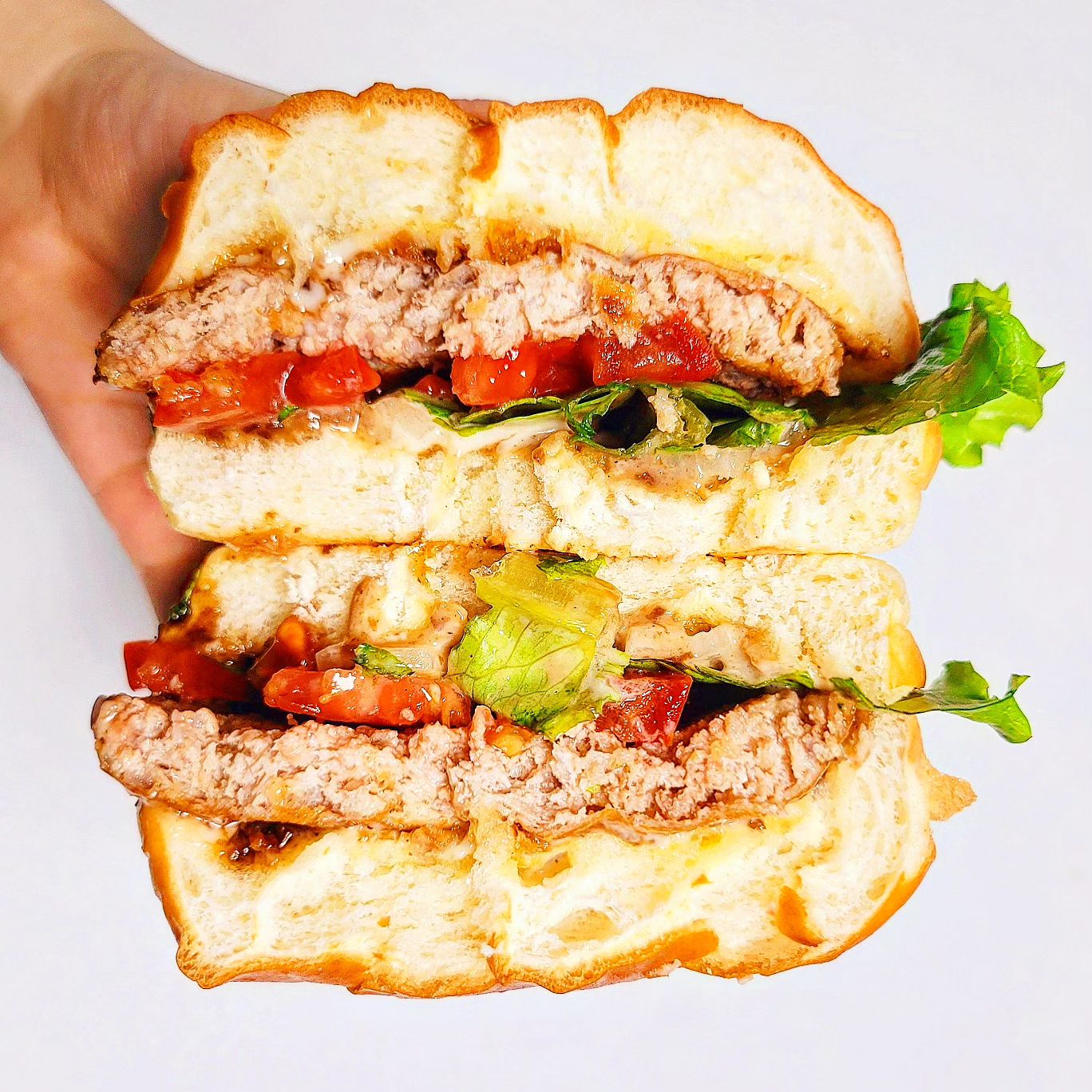 3,800원의 행복😘
믿고 먹는 #프랭크버거 가 일냈다!
가격은 낮추고 퀄리티는 높인 
최애 버거의 등장!

신메뉴 2종✨️
#SG불고기버거
깊은 육향의 SG수제패티 위에
불고기 특제 소스로 진하고
육즙이 팡팡 터지는 불고기버거 🍔

#SG크림치즈버거
크리미한 화이트 치즈 소스에
쫄깃한 베이컨이 소복이 한 겹
고소한 치즈 소스까지 듬뿍 얹어져
풍미 깊고 부드러운 크림치즈버거🍔

주 1회 출석도장 찍기

#광고 #햄버거맛집 #수제버거
#프랭크버거🍔 #버거맛집 #불고기버거 
#치즈버거 #인천맛집 #햄버거스타그램