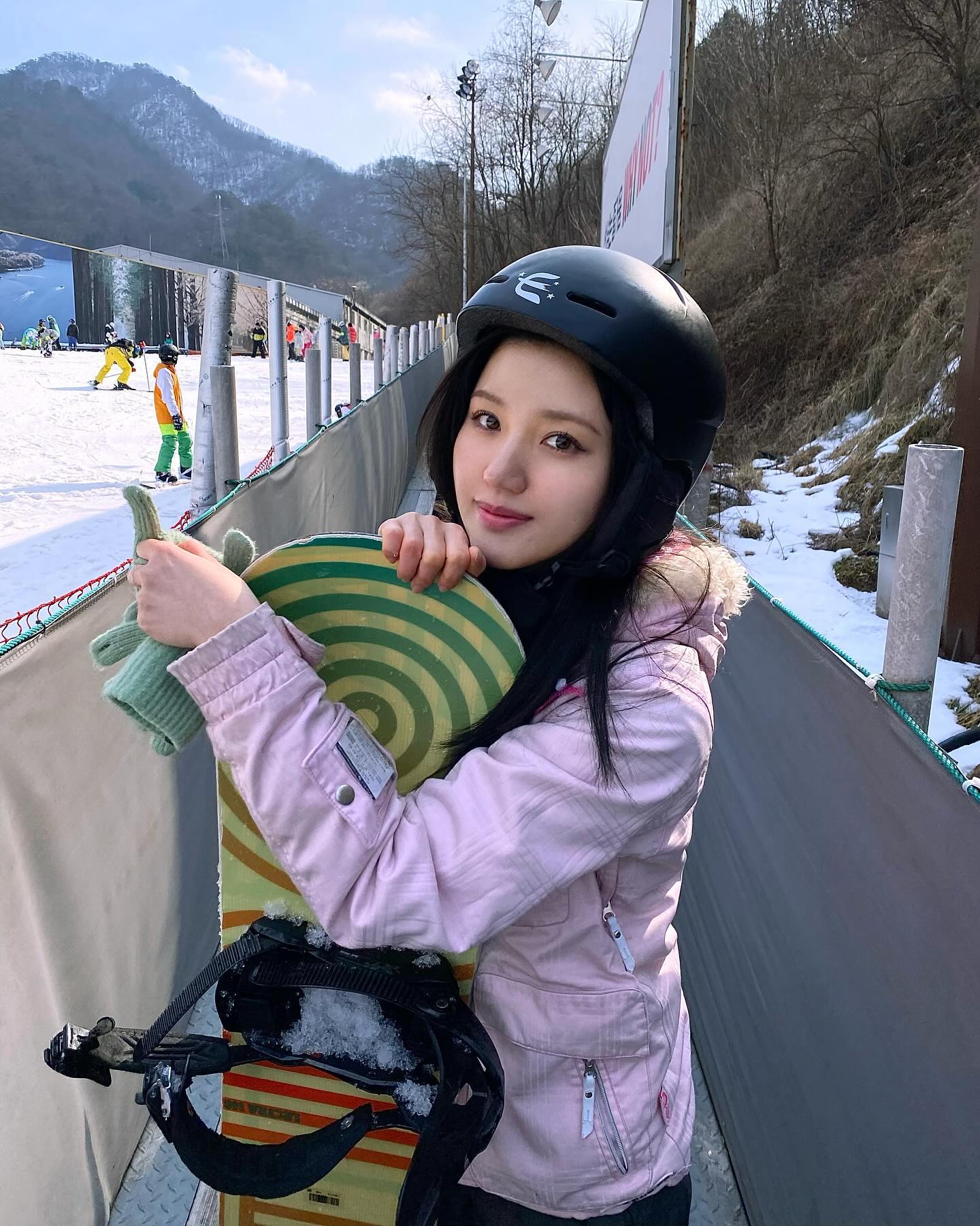 My first snowboarding with söpöliinit🏂🏔️