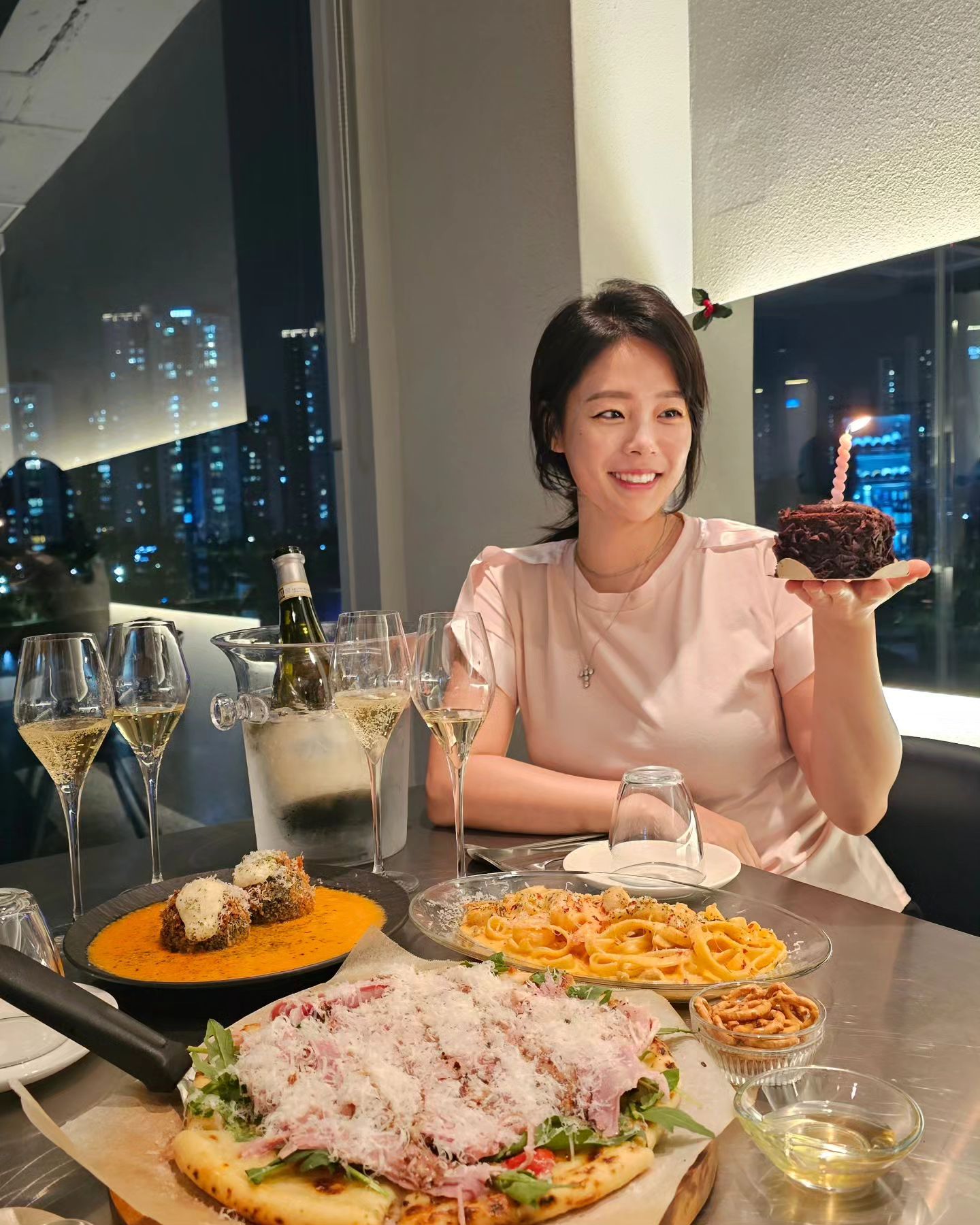 생일2 
피드 올리고 싶은게 많은데
귀찮아서 미룬게 한가득..ㅎ