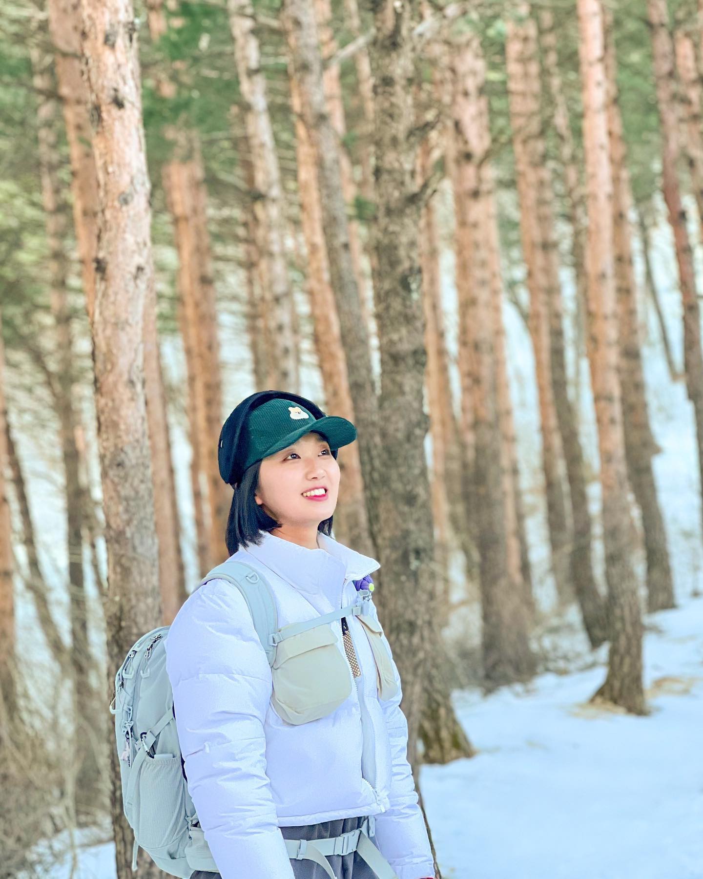 여기 다 다른 장소냐구요? 아니요❤️
하나부터 열까지 다 신선대랍니다❤️

-
1~3 올라가던 길
4~7 신선대 정상(With. 일몰🌄)
8~9 내려가던 길(With. 예쁜 달🌕)
10 가보오토종닭🥹(아 여긴 다른 장소 맞음😂)

-
⛰️ 신선대
📍 금강산 화암사(강원 고성군 토성면 화암사길 100)
⛳️ 화암사 주차장 ~ 매표소 ~ 수바위 ~ 신선대 ~ 원점회귀
🅿️ 제1, 제2 주차장(주차료 3,000원)
🕐 2시간 30분
🗓️ 2023. 12. 24.

-
🍚 가보오토종닭
📍 강원 속초시 학사평길 32
🌟 점심특선 메뉴(11:00-15:00) 
🌟 해물돌짜장 매콤한 맛+탕수육 조합 추천
🌟 짜장면이 나오면 그릇에 옮겨담고, 지글지글 끓는 짜장 소스에 밥 말아먹는 게 국룰이라고 합니다✨

-
❤️크리스마스 이브 함께한❤
갑작스런 일정 변경 흔쾌히 응해줘서 고마운 euna_diettt 
신선대랑 맛집 소개해줘서(?) 고마운 gi.__.cheol 

-
#달달_등산 #달달_신선대 #신선대 
#신선대맛집 #가보오토종닭