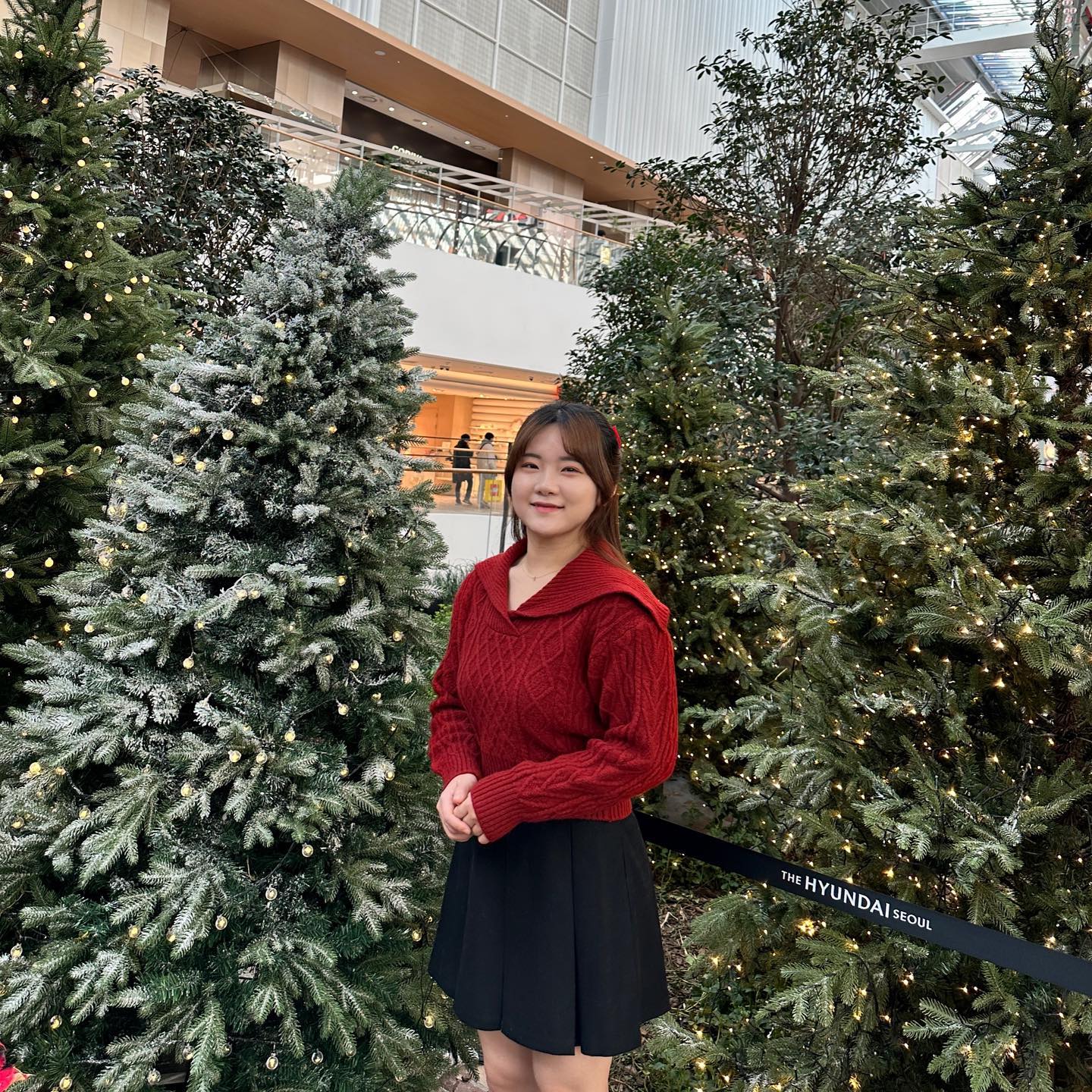 더현대서울 크리스마스 🎄
평일 오전에 깄는데도 사람들이 너무 많았다 😵
#더현대서울 #카멜커피 #크리스마스