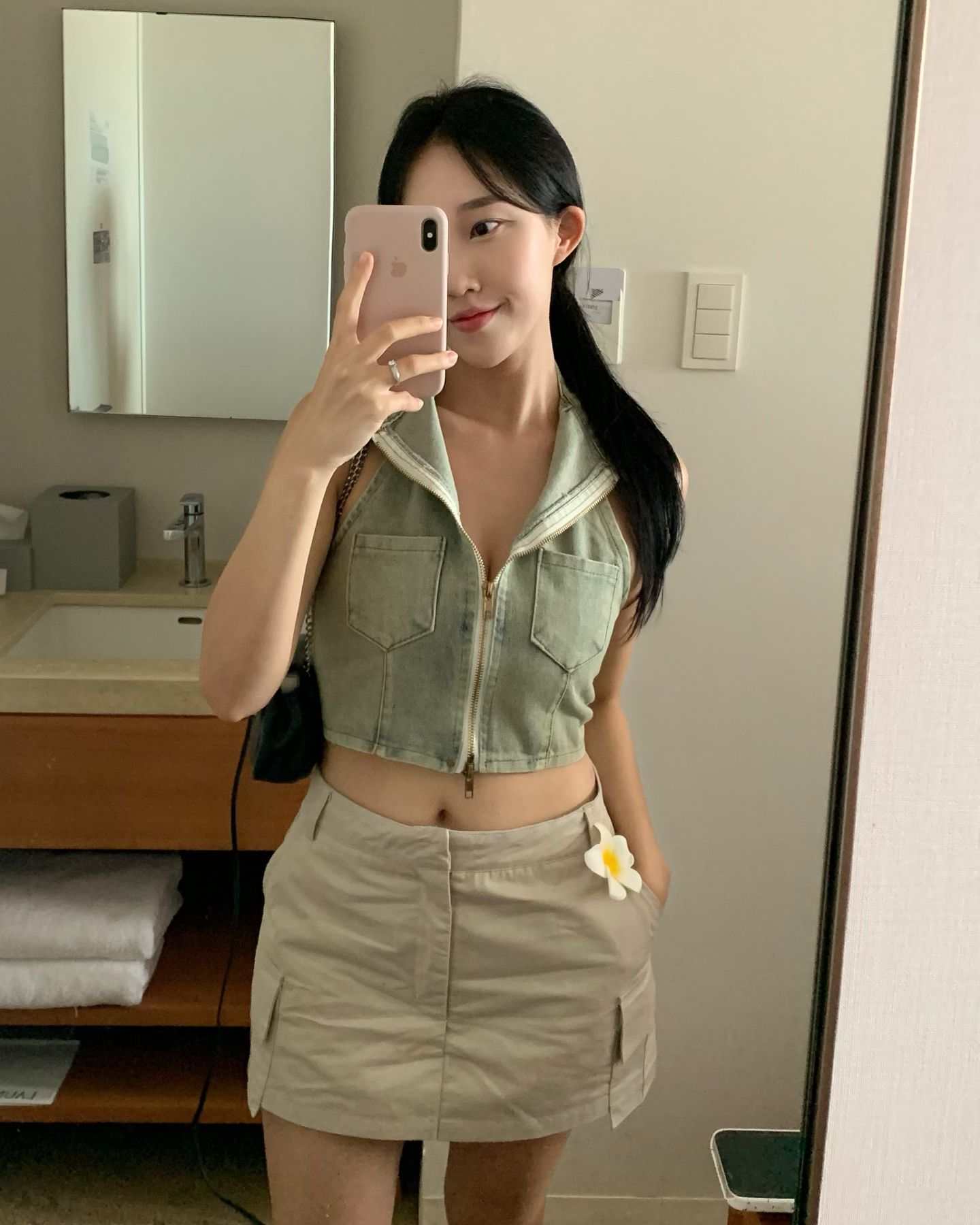 사진이 너무많지만 골라골라서 10장 꽉꽉

한국에서 못입는 옷 야무지게 입고오기 만족수럽다👙🩵
함께해서 더 행복해! ! !