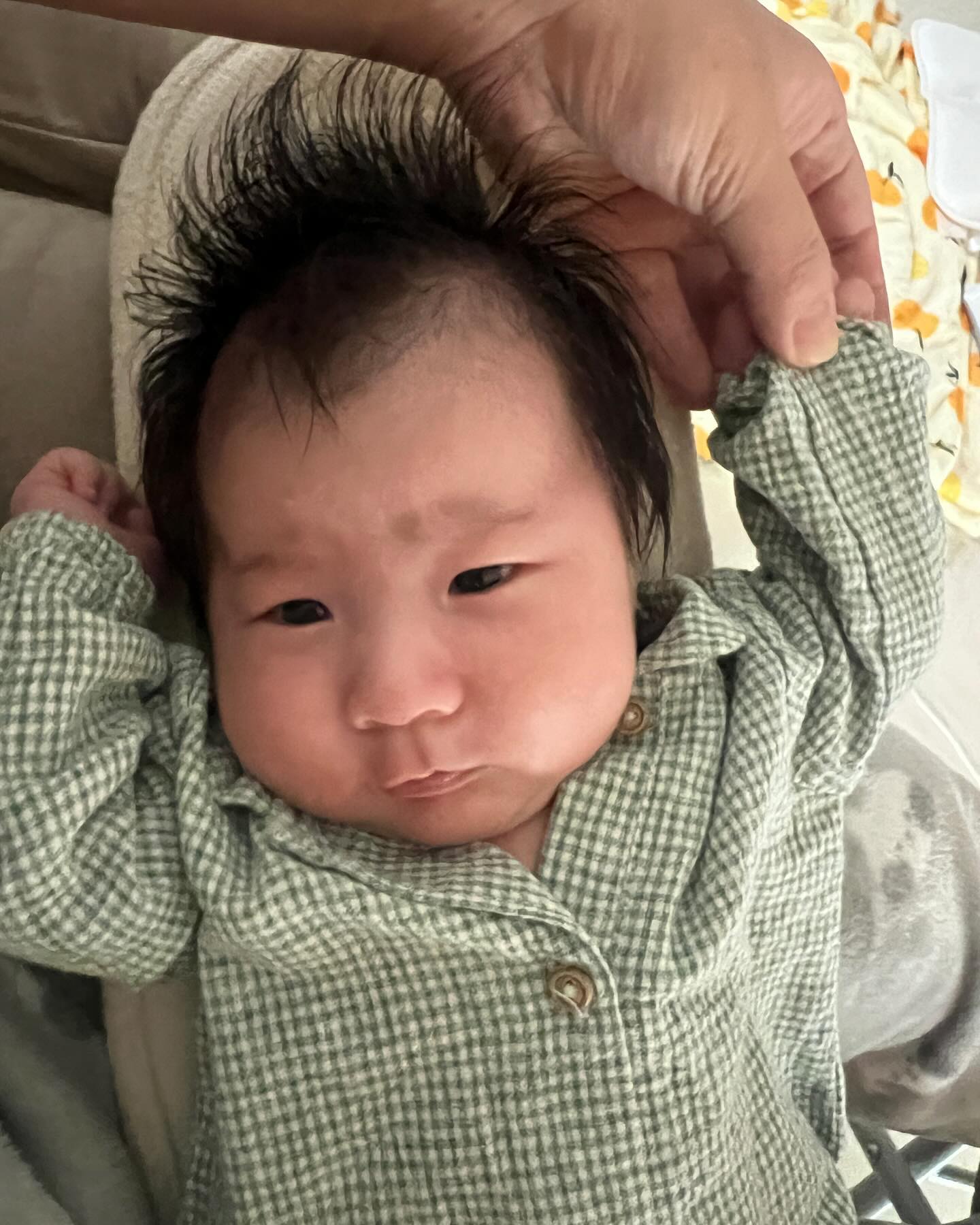 팔이 짧은 우리 아기❤️