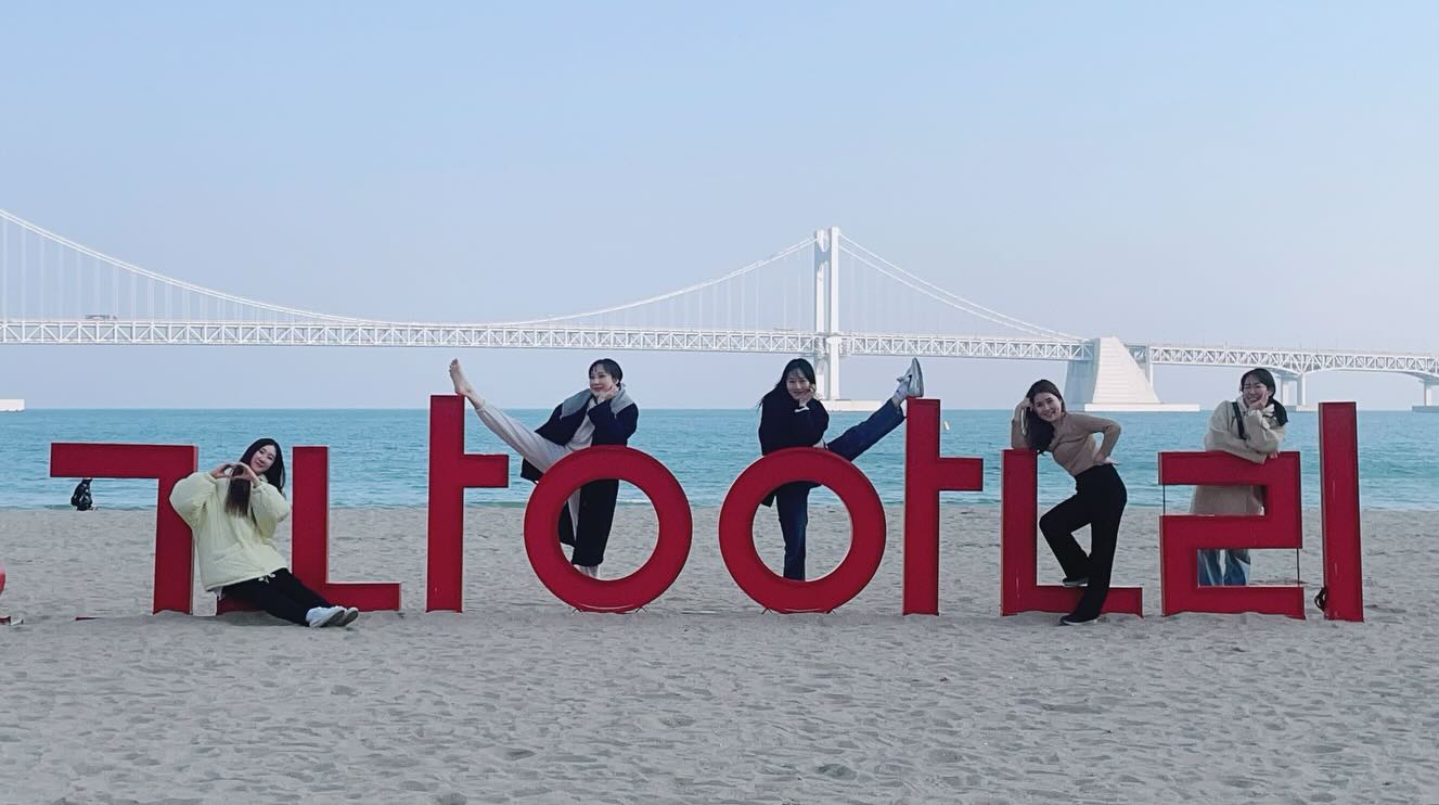 #관광객 #놀이

부산 관광객 = 주라에몽씨