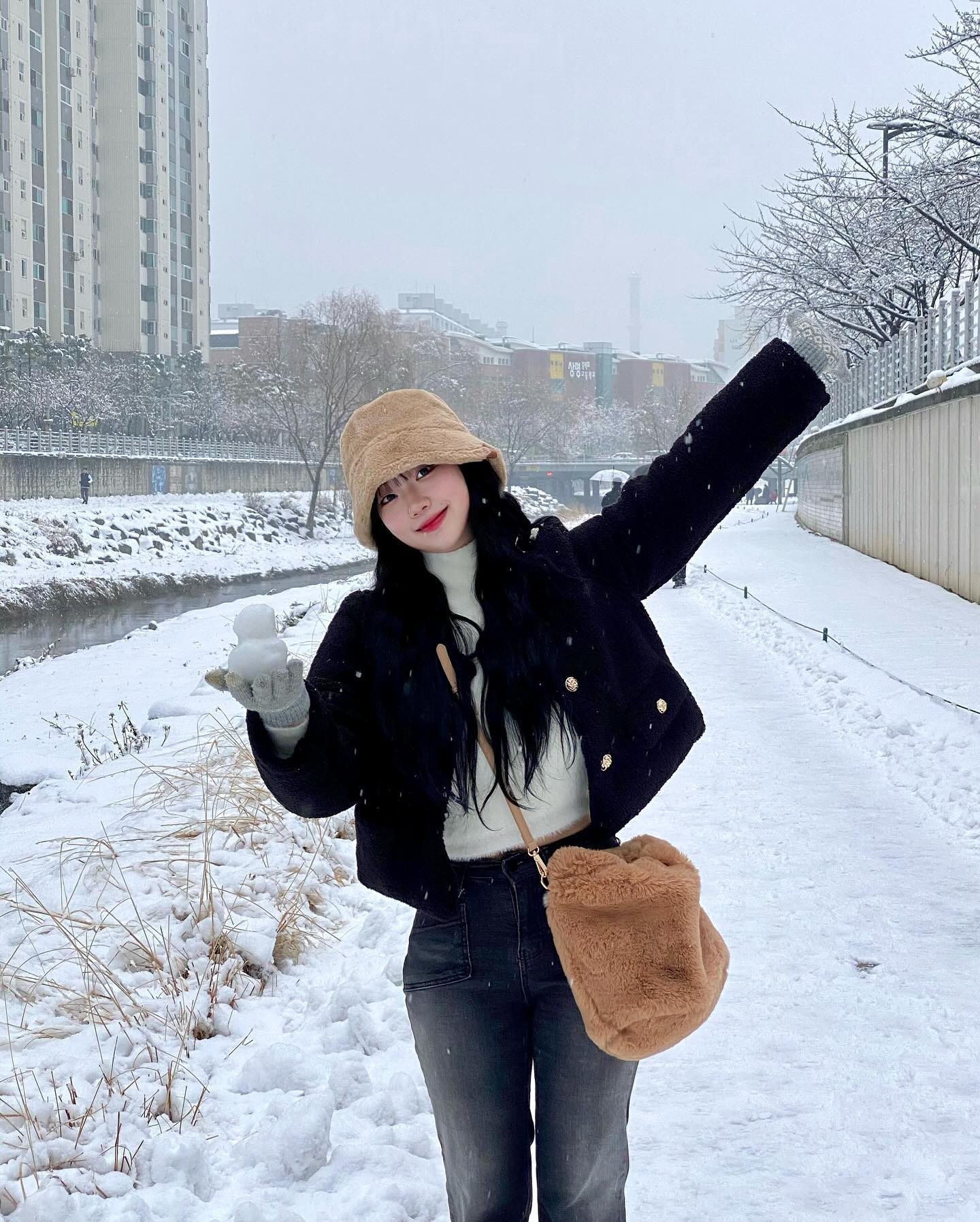 찰나로 예쁘고 온종일 질척거리는..❄️