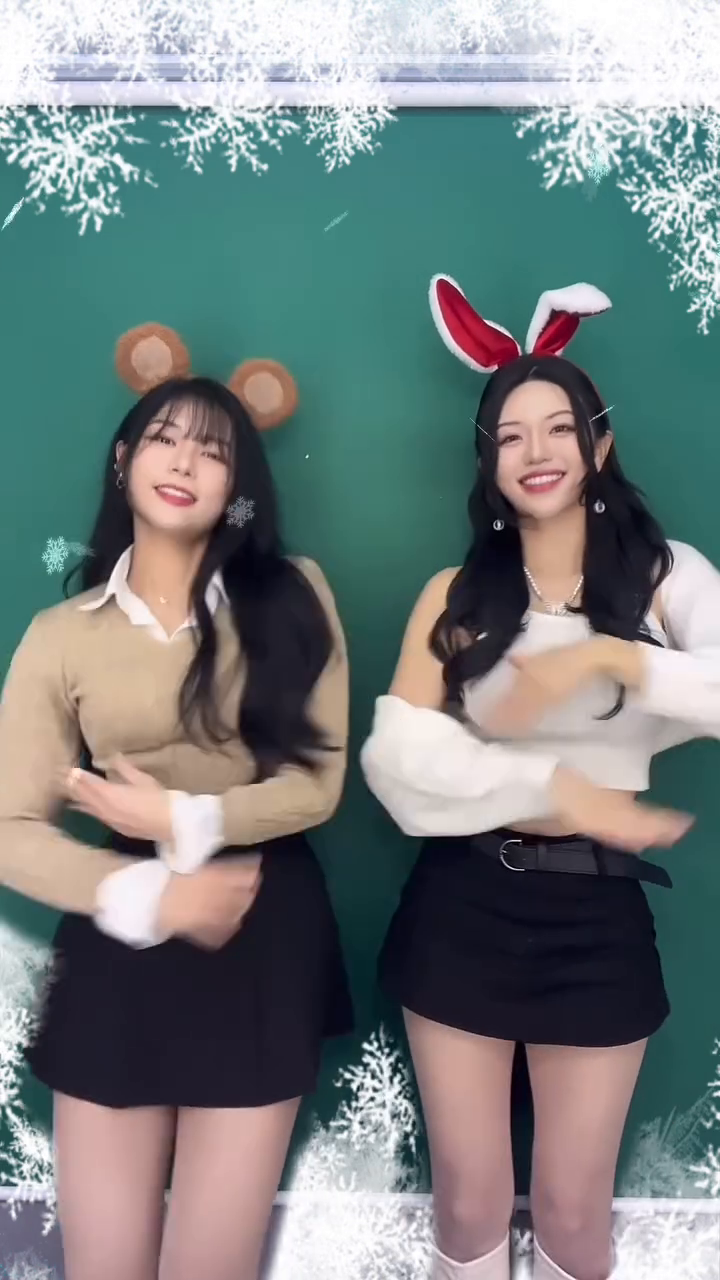 크리스마스 선물 뭐 받고 싶어 ?🎄
.
.
.
#릴스타그램 #릴스챌린지 #릴스추천 #잇지릴스 #잇지 #itzy #릴스댄스 #크리스마스 #크리스마스릴스 #크리스마스선물 #christmas #cristmasreels #xmas #xmastree