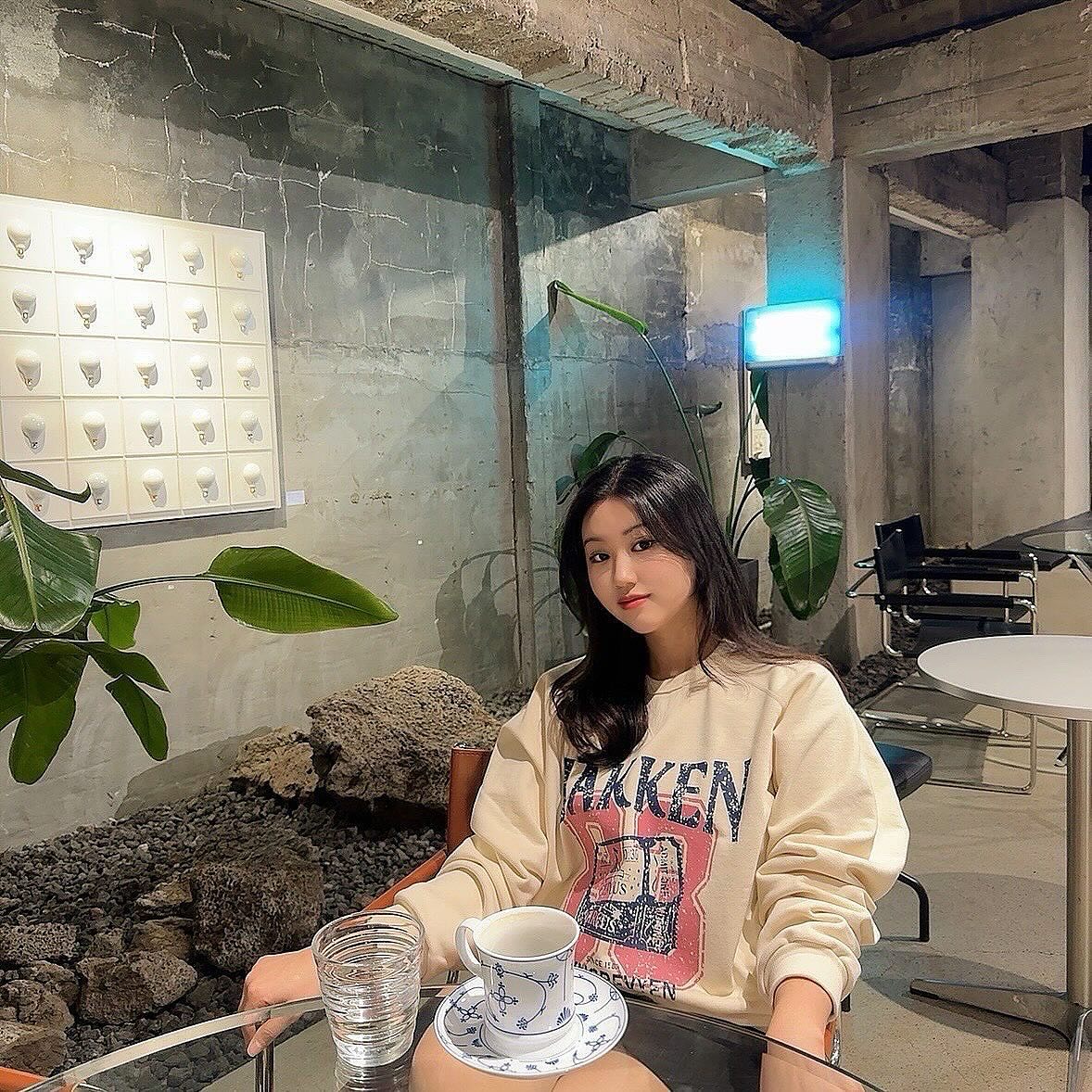 꺄르르날 맨투맨에 패딩✨🧣