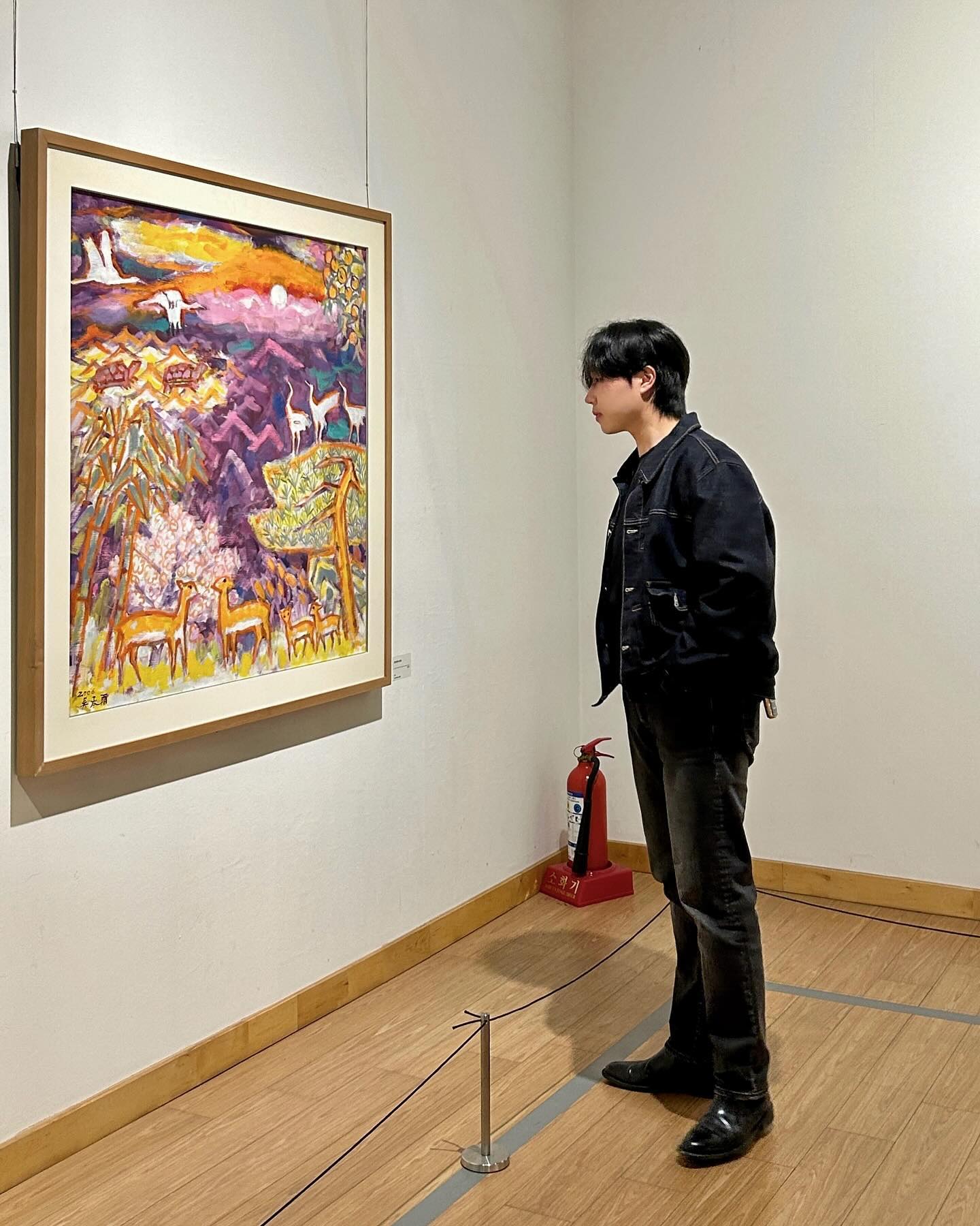 맨스플레인하고 싶어서 
허겁지겁 캡션 보러 뛰어가는 주녀기,,,…