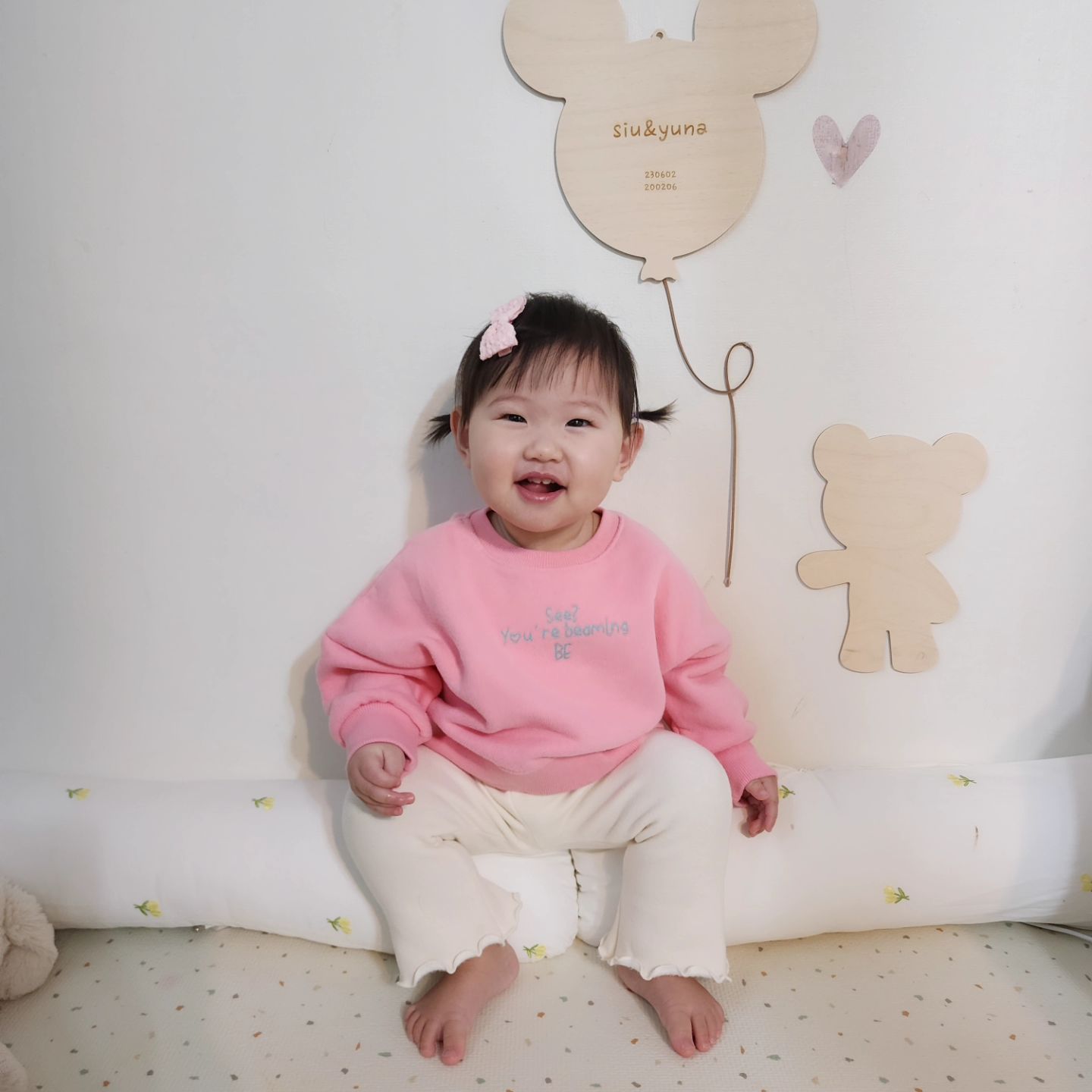 +³⁴⁵👼🏻 #짱윤아ෆ 

이제 슈트졸업이라구요 ｡·͜·｡
언니야됐어요 빵떡이🩷

윤아가 좋아 하는 '그대로 멈춰라'노래,,
멈춰'라'할때쯤 소리지르는거 넘 귀요미🫰🏻
.
.